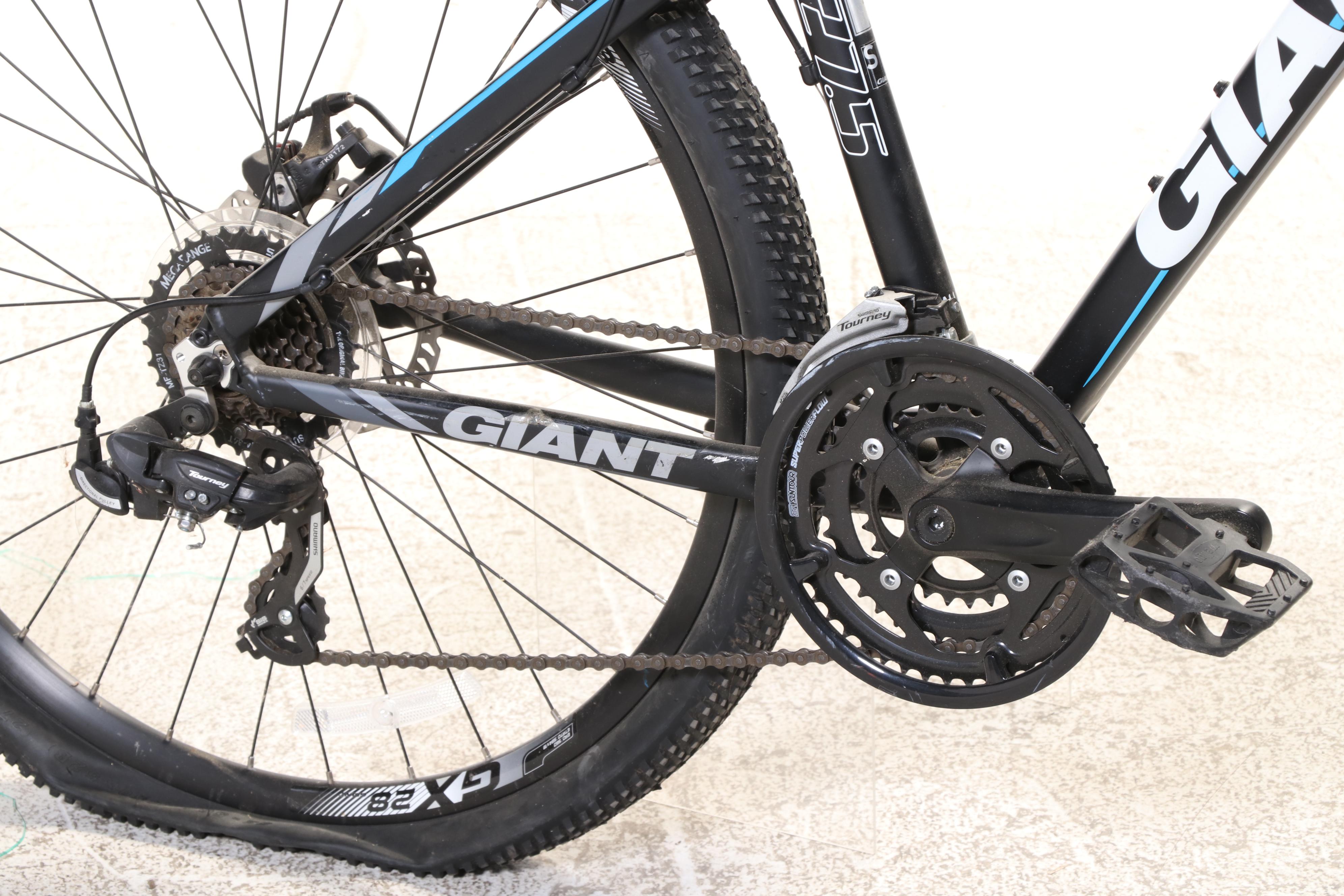Giant "ATX 27.5" Mountain Bike