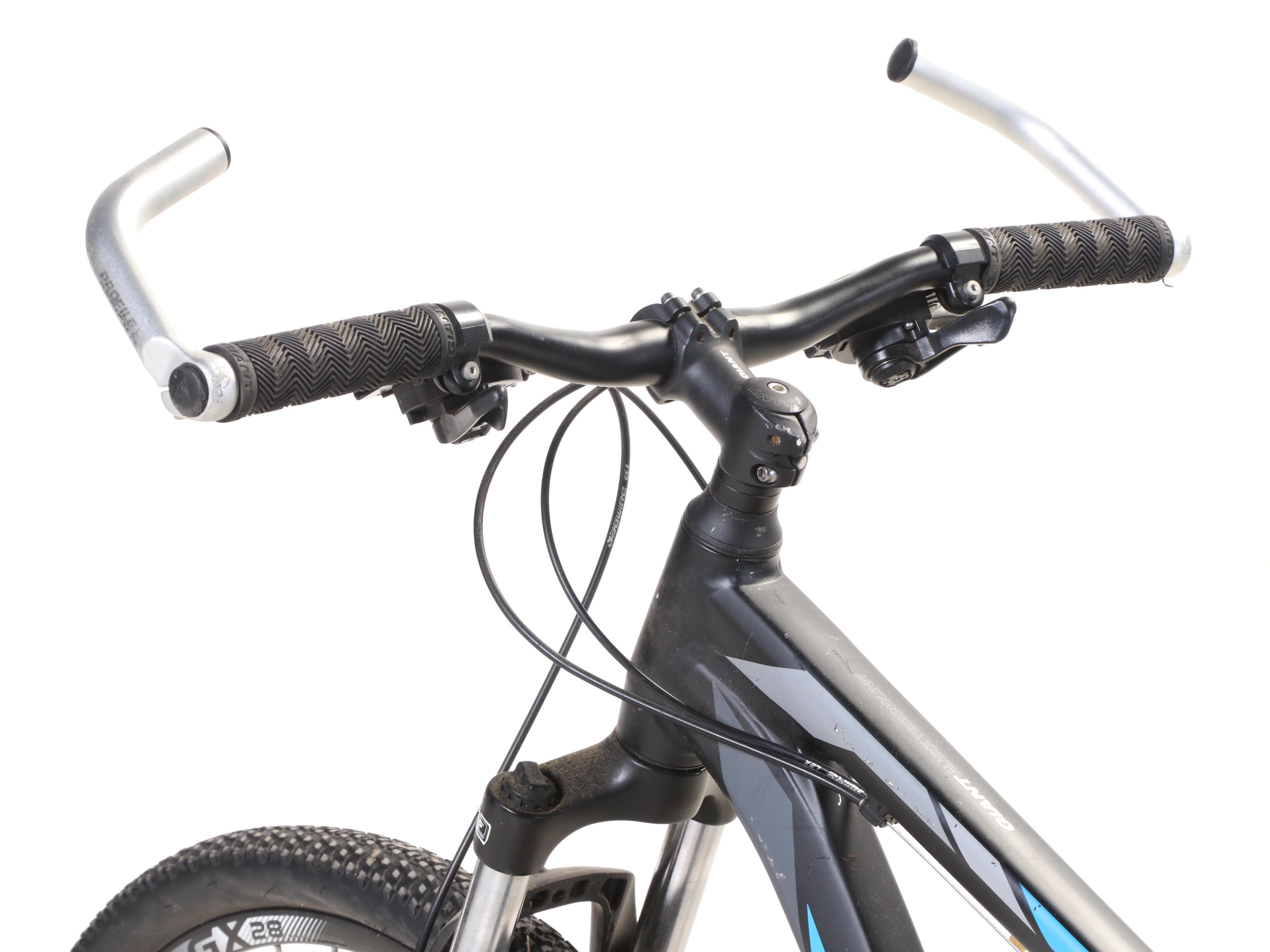 Giant "ATX 27.5" Mountain Bike