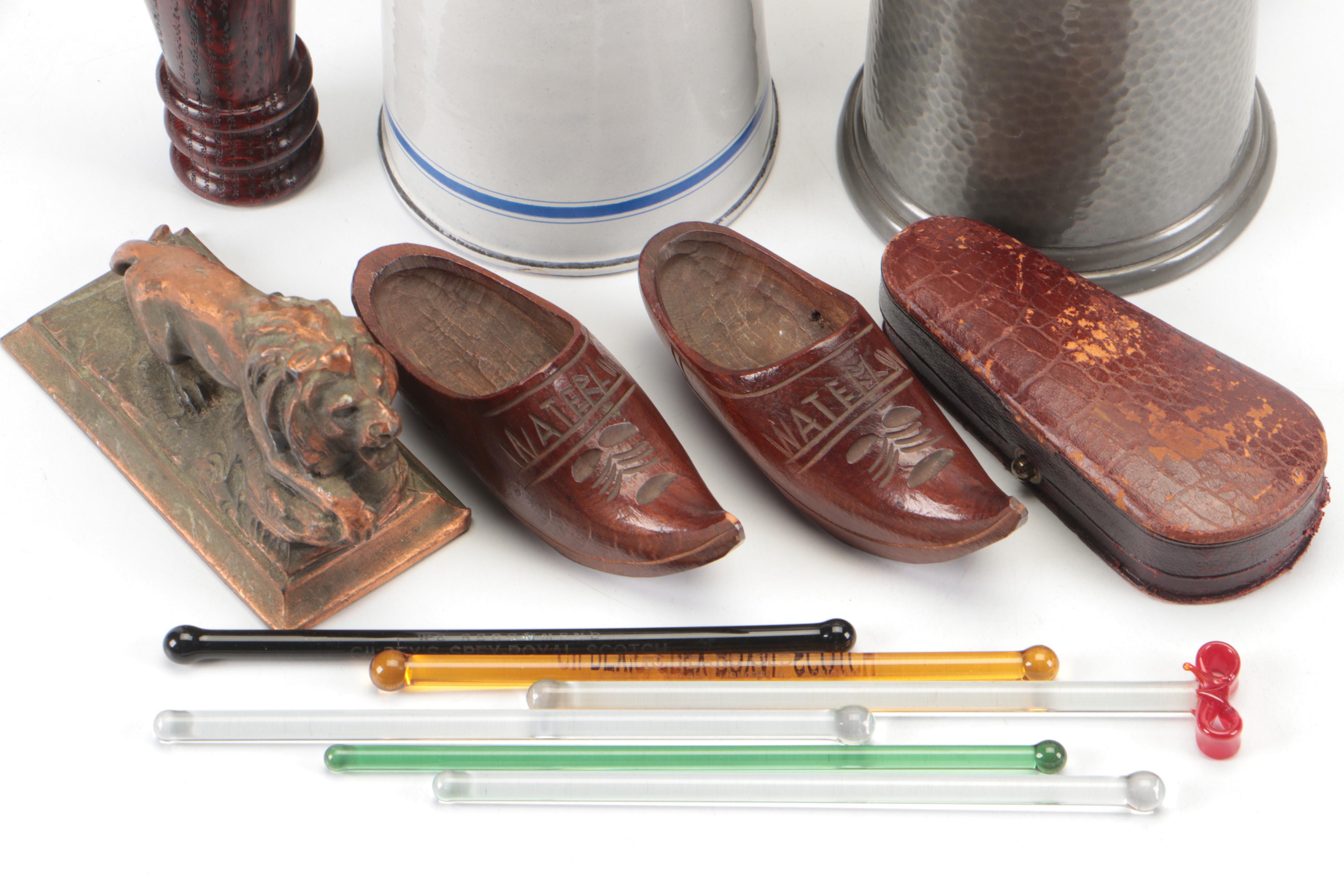 Syroco Cedar Lined Tobacco Pipe Holder Box with Duck Motif and More Décor