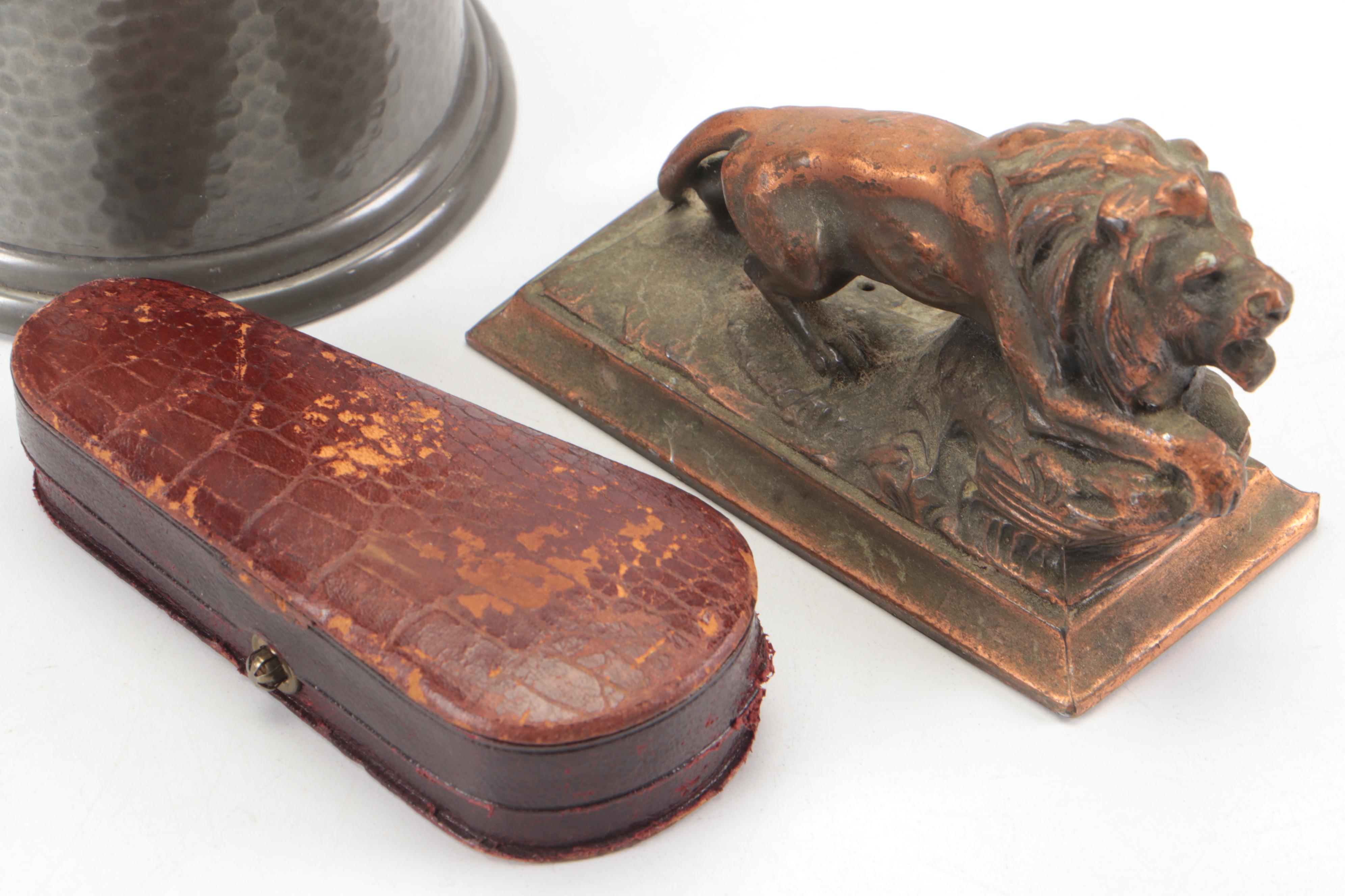Syroco Cedar Lined Tobacco Pipe Holder Box with Duck Motif and More Décor