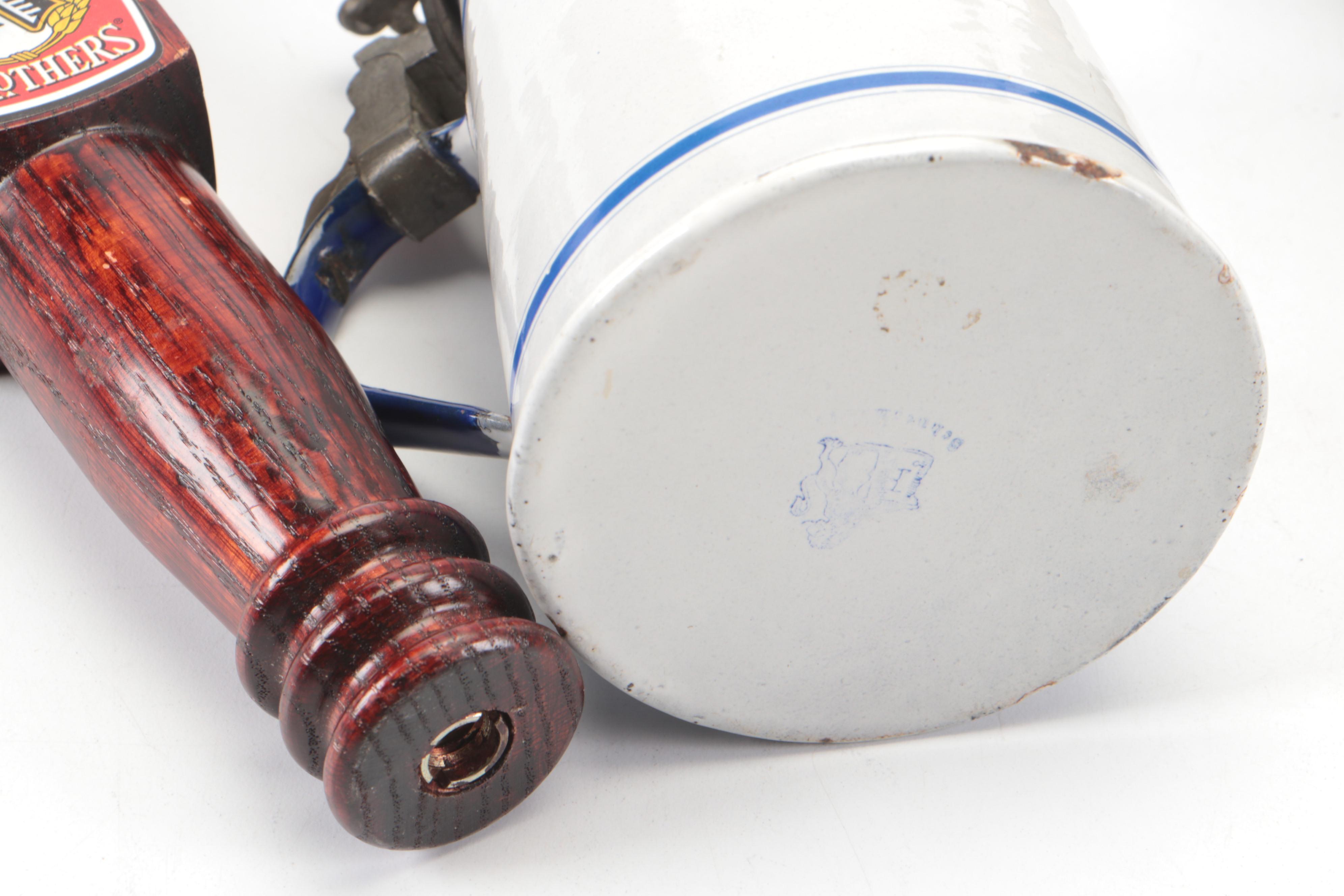 Syroco Cedar Lined Tobacco Pipe Holder Box with Duck Motif and More Décor