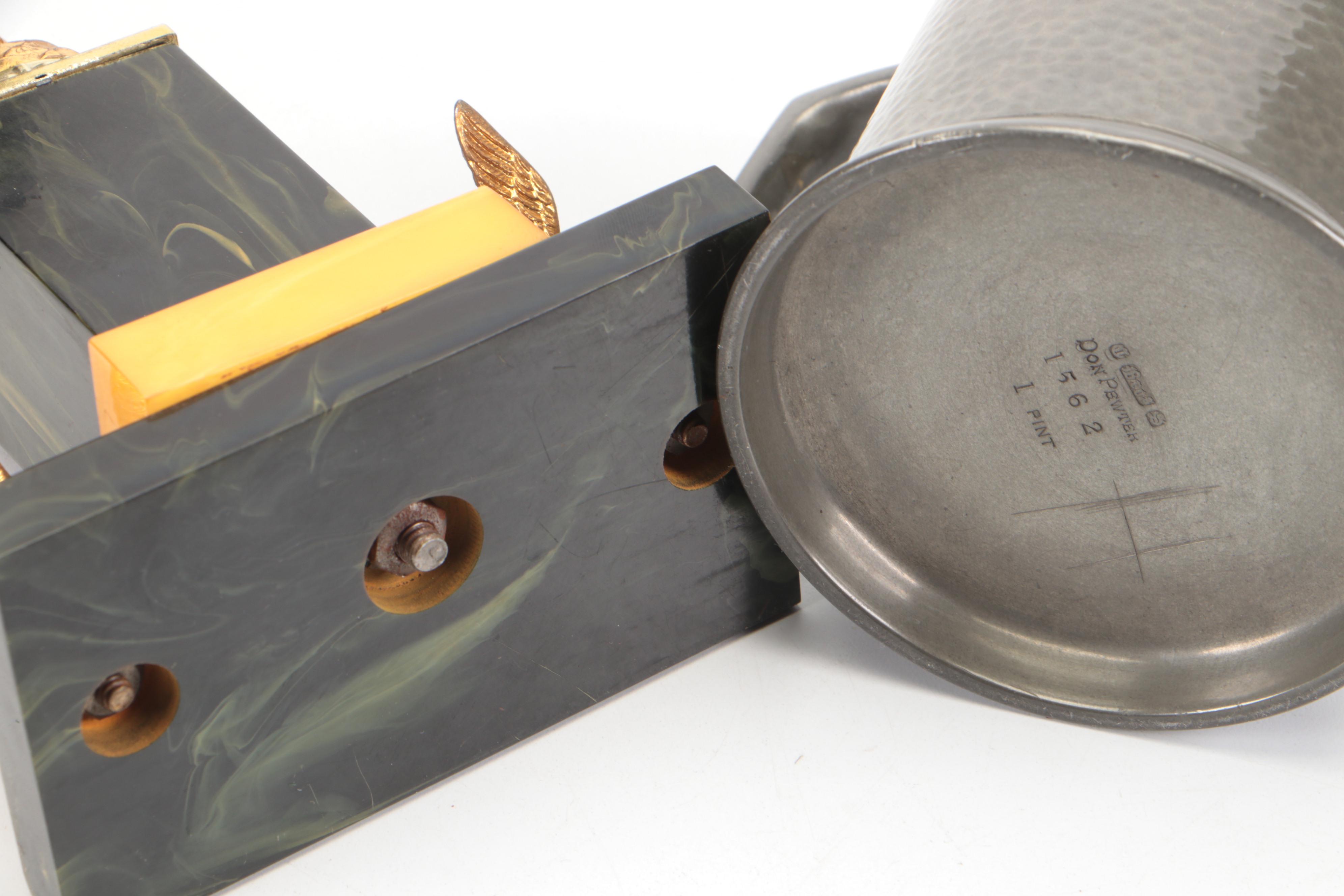 Syroco Cedar Lined Tobacco Pipe Holder Box with Duck Motif and More Décor