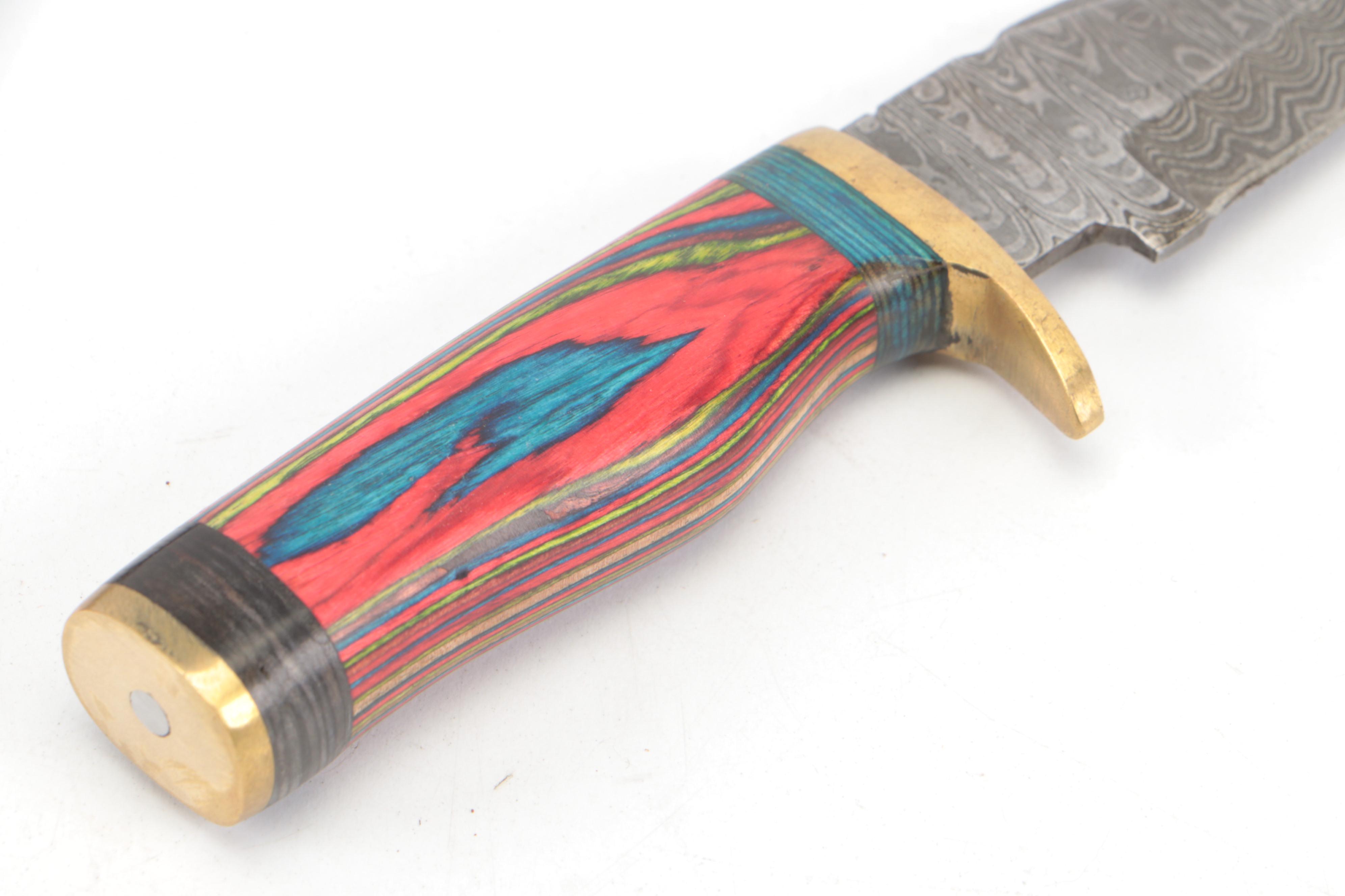 Damascus Steel Hunting Knives in Leather Sheaths