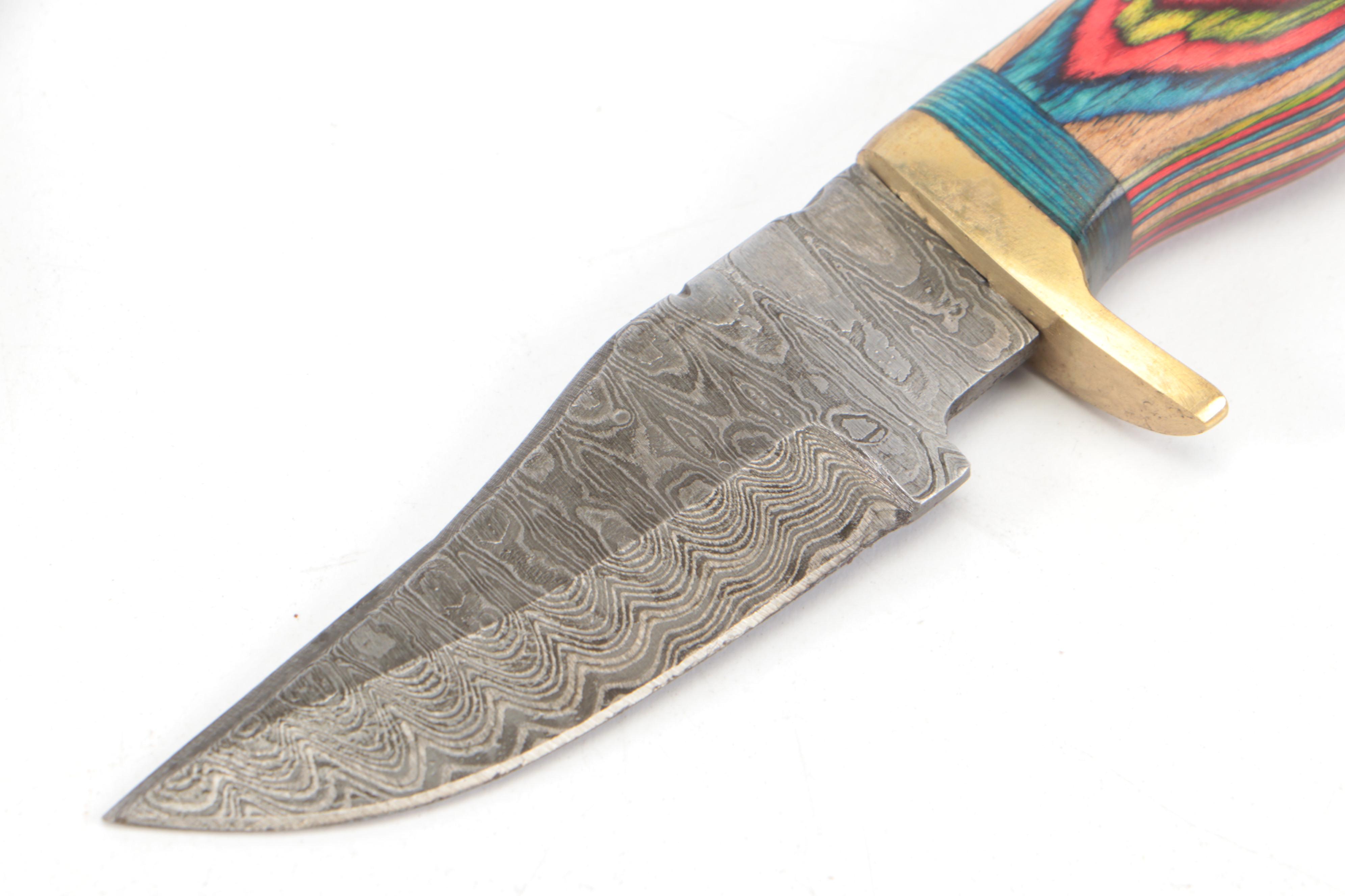 Damascus Steel Hunting Knives in Leather Sheaths