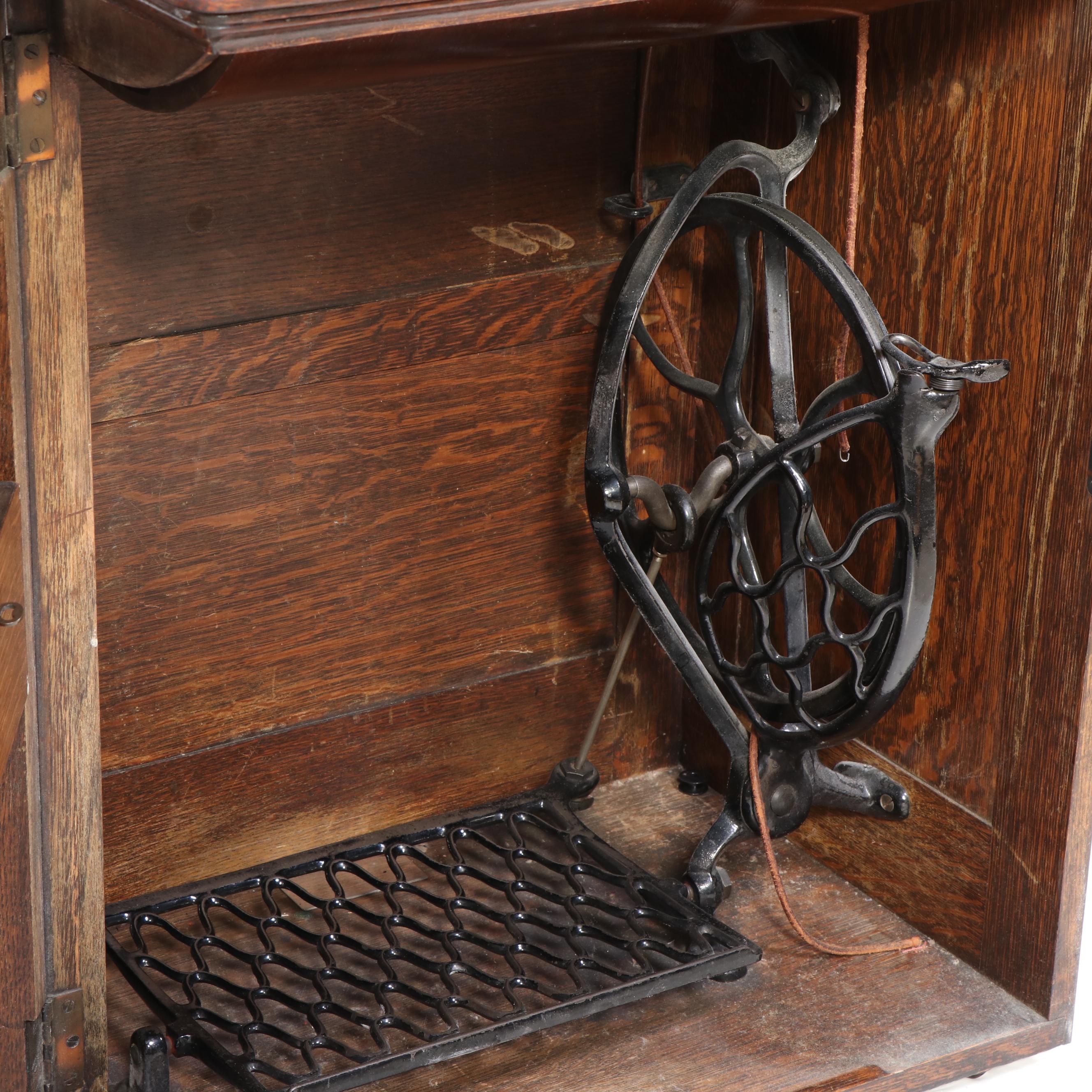 Singer Model 127 Sewing Machine with Oak Sewing Cabinet, 1922