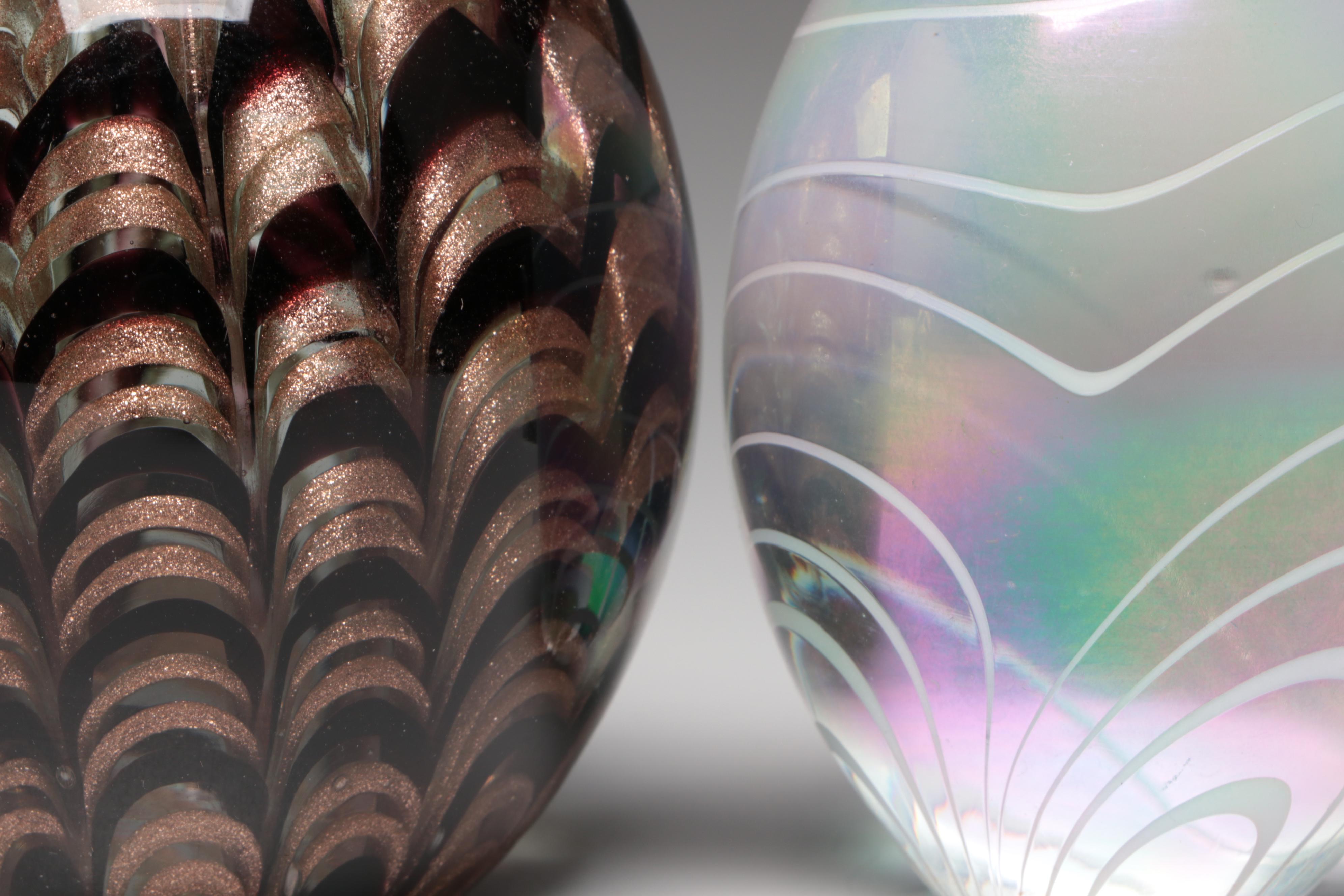 Egg-Form Art Glass Paperweights