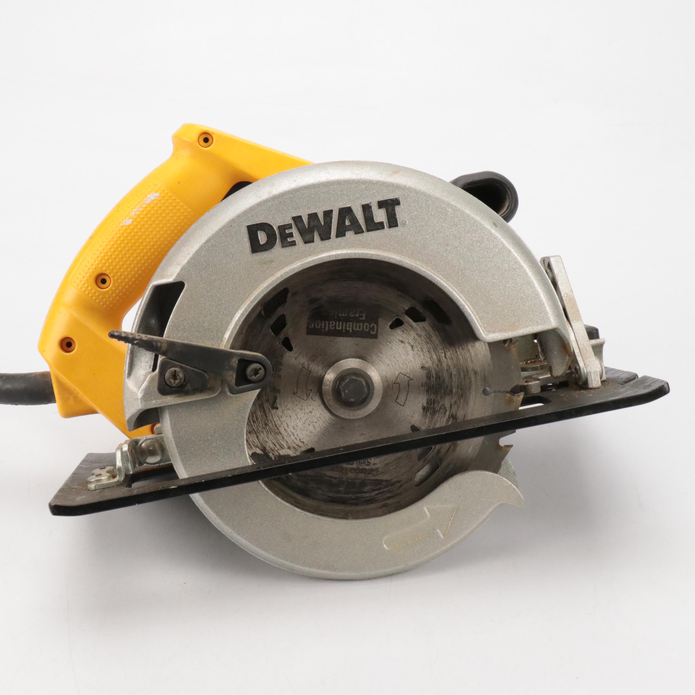 DeWalt 7-1/4" Light Weight Heavy Duty Circular Saw