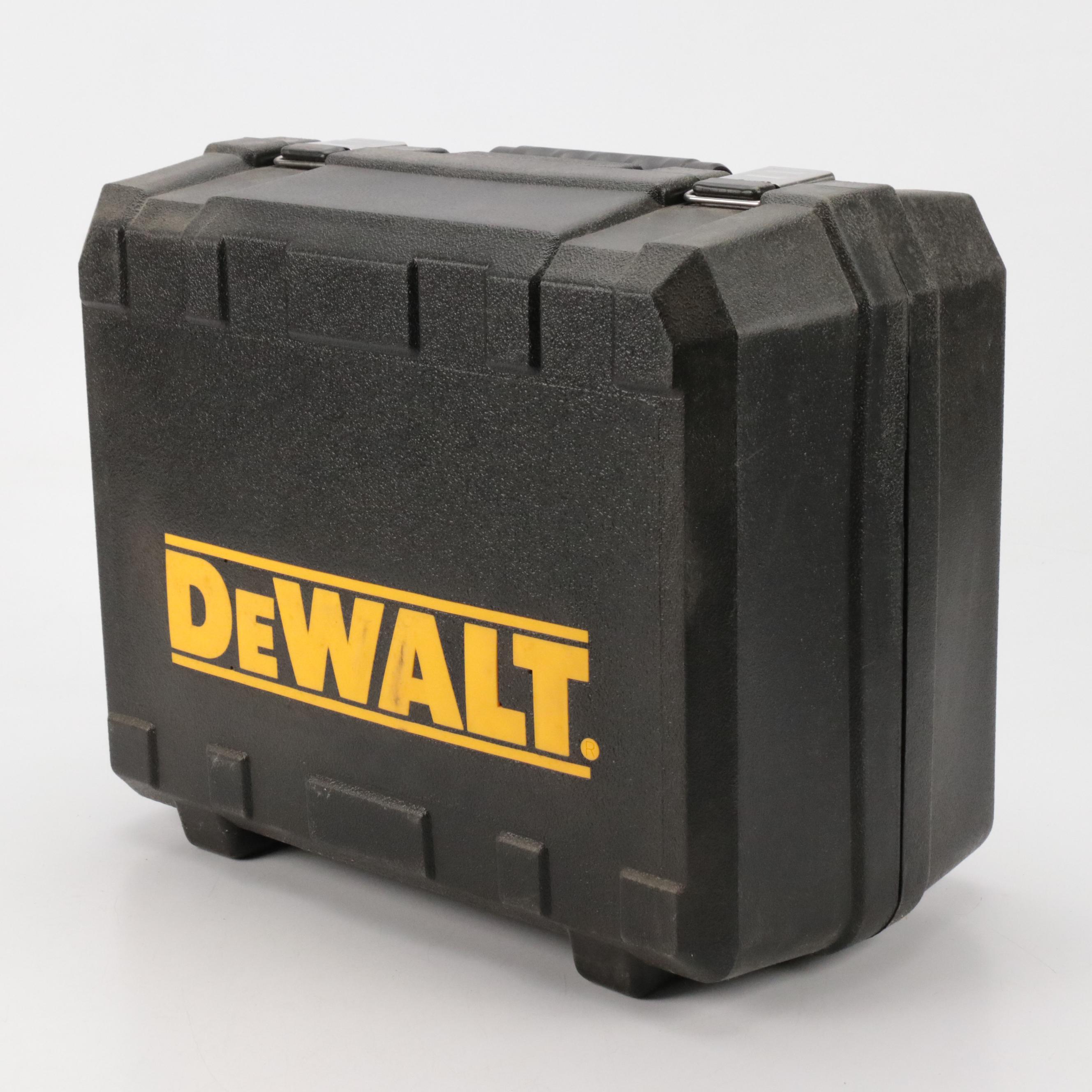 DeWalt 7-1/4" Light Weight Heavy Duty Circular Saw