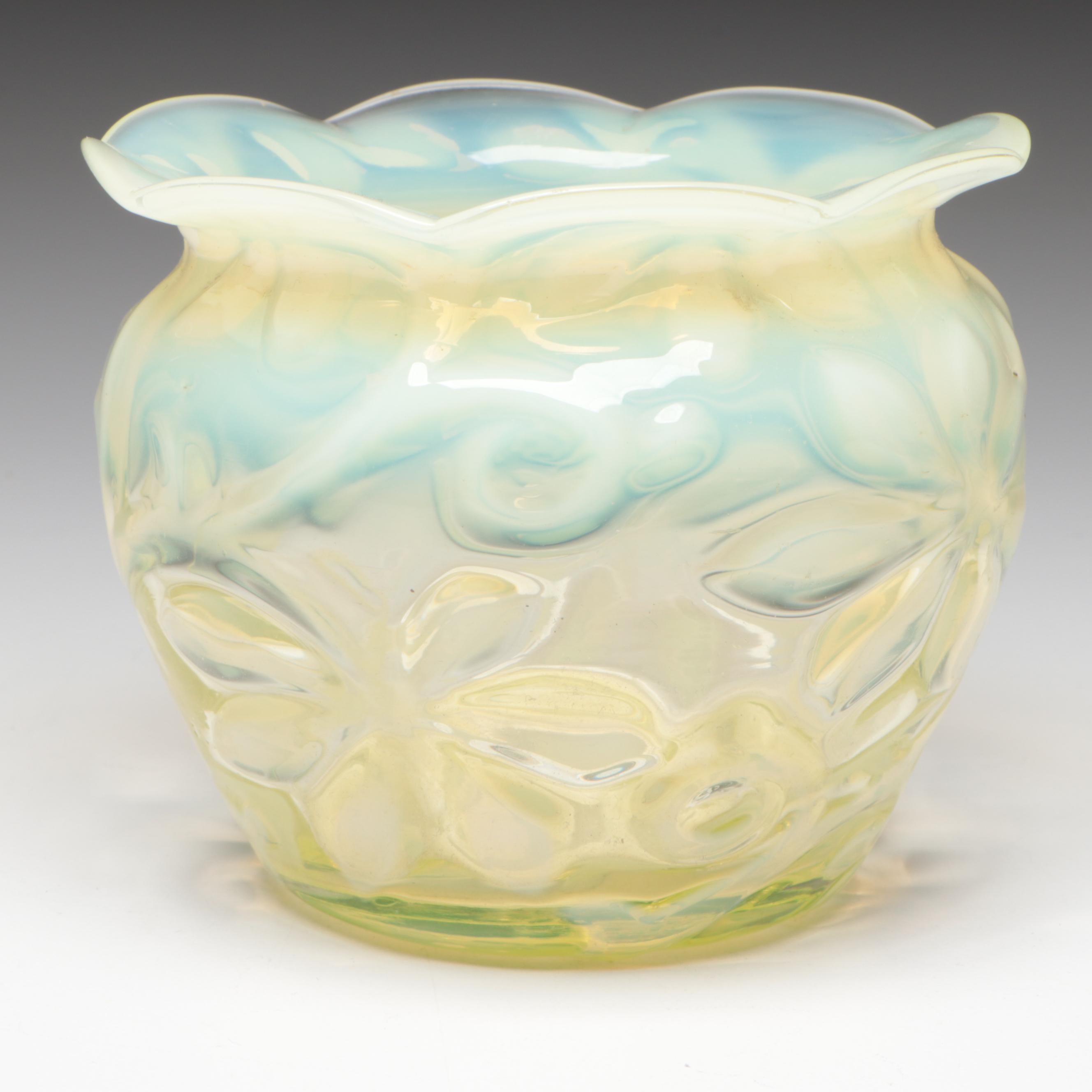 Richardson Horse Chestnut Leaf Vaseline Glass Vase