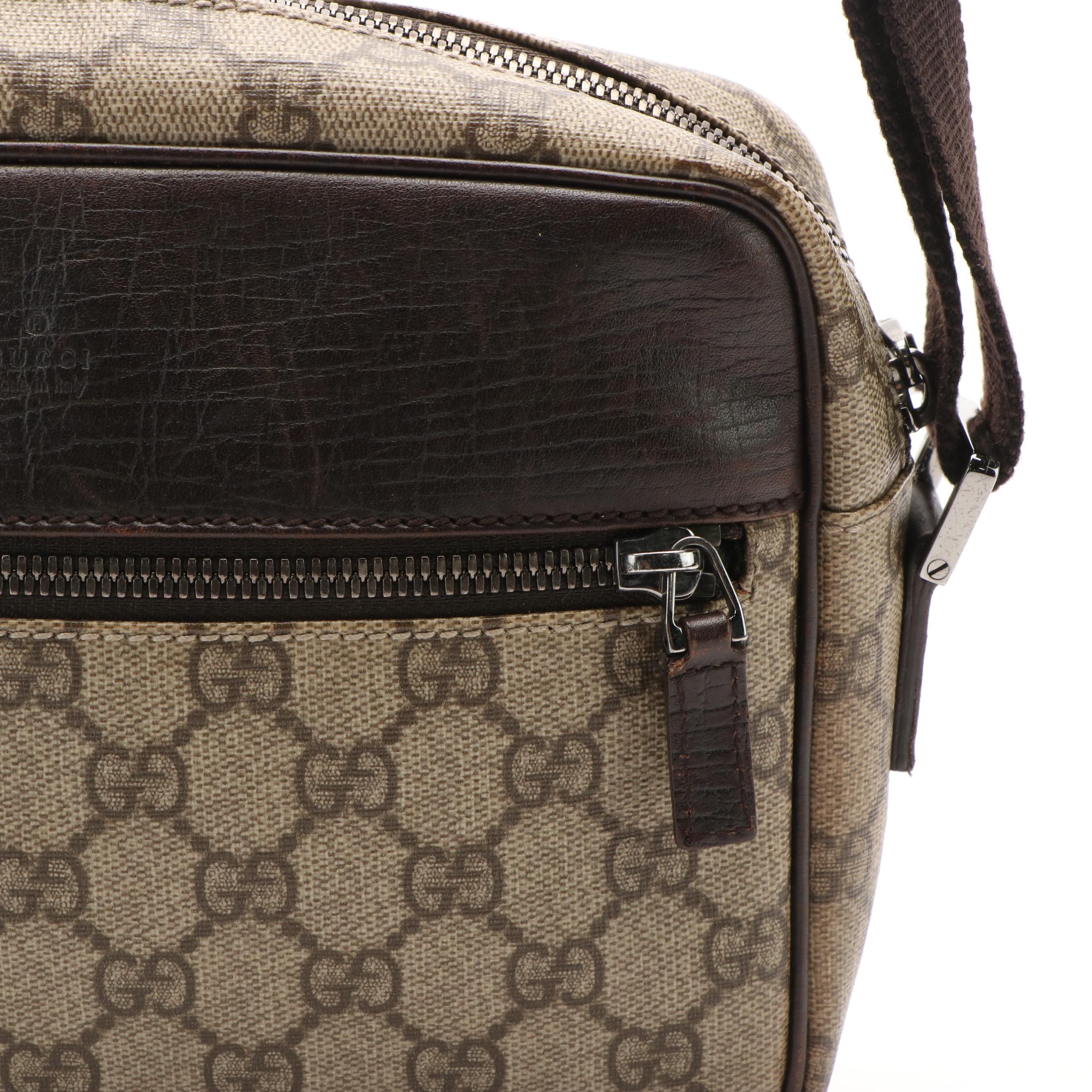 Gucci GG Supreme Monogram Camera Bag