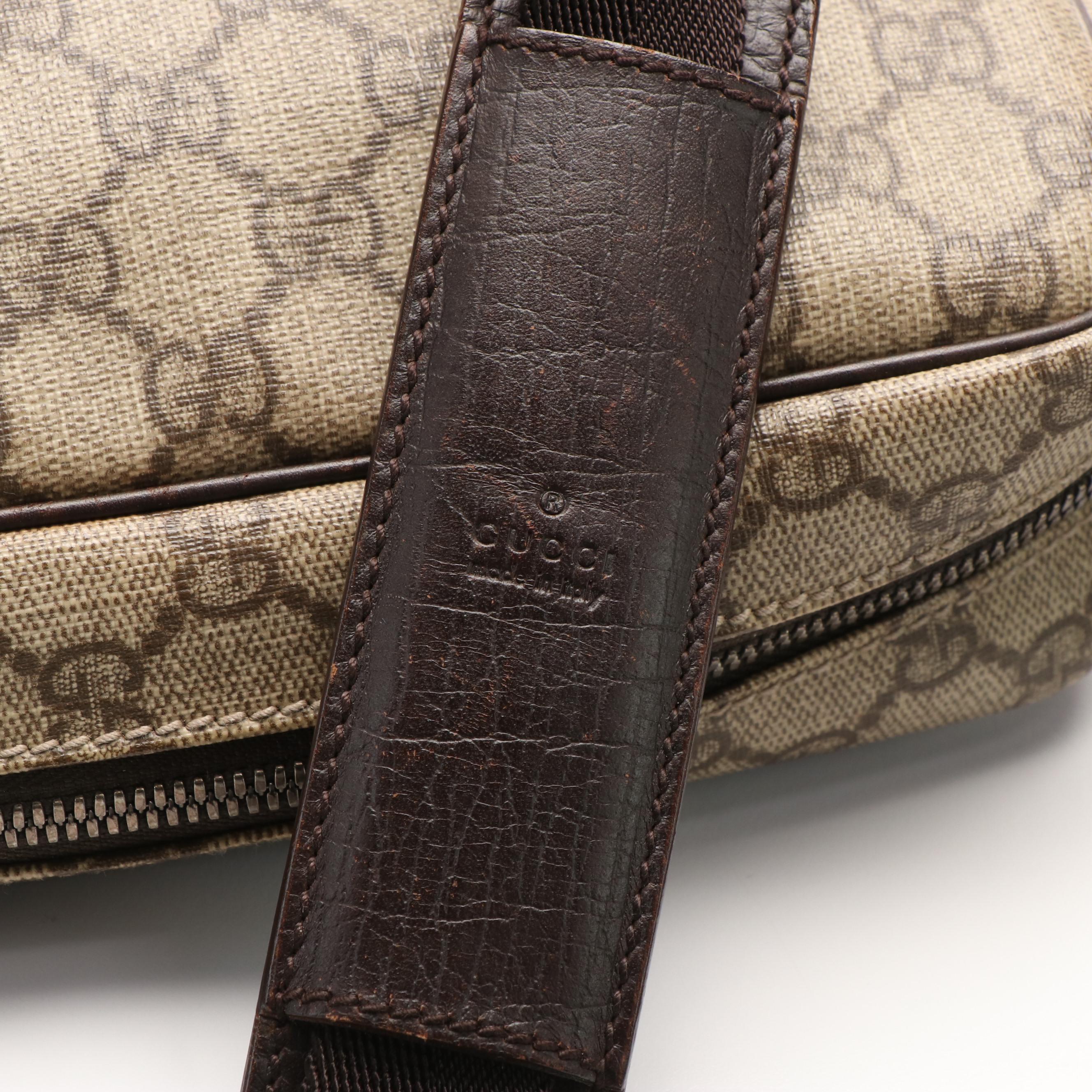 Gucci GG Supreme Monogram Camera Bag