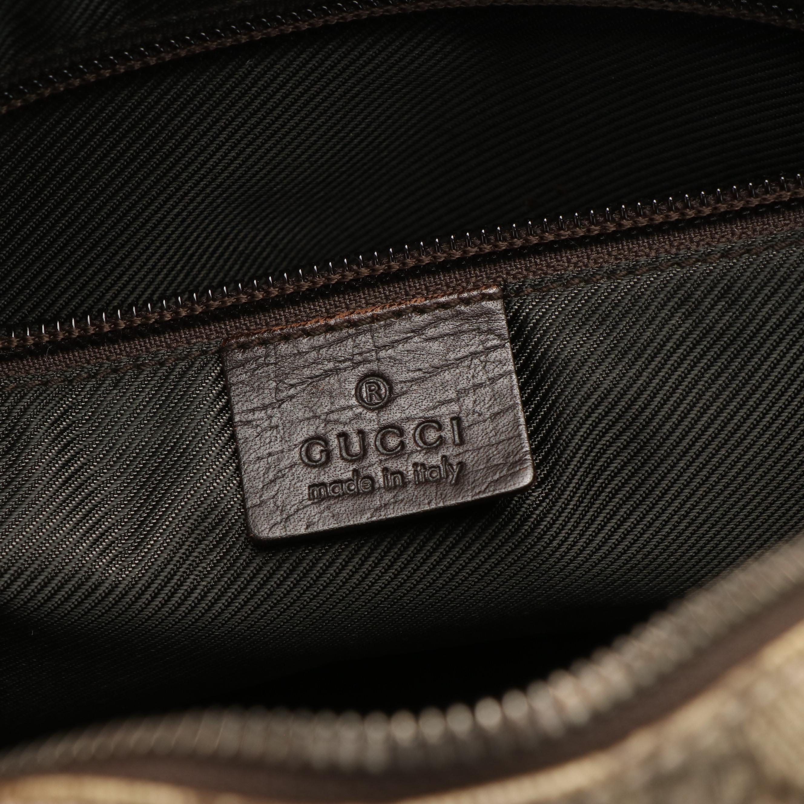 Gucci GG Supreme Monogram Camera Bag