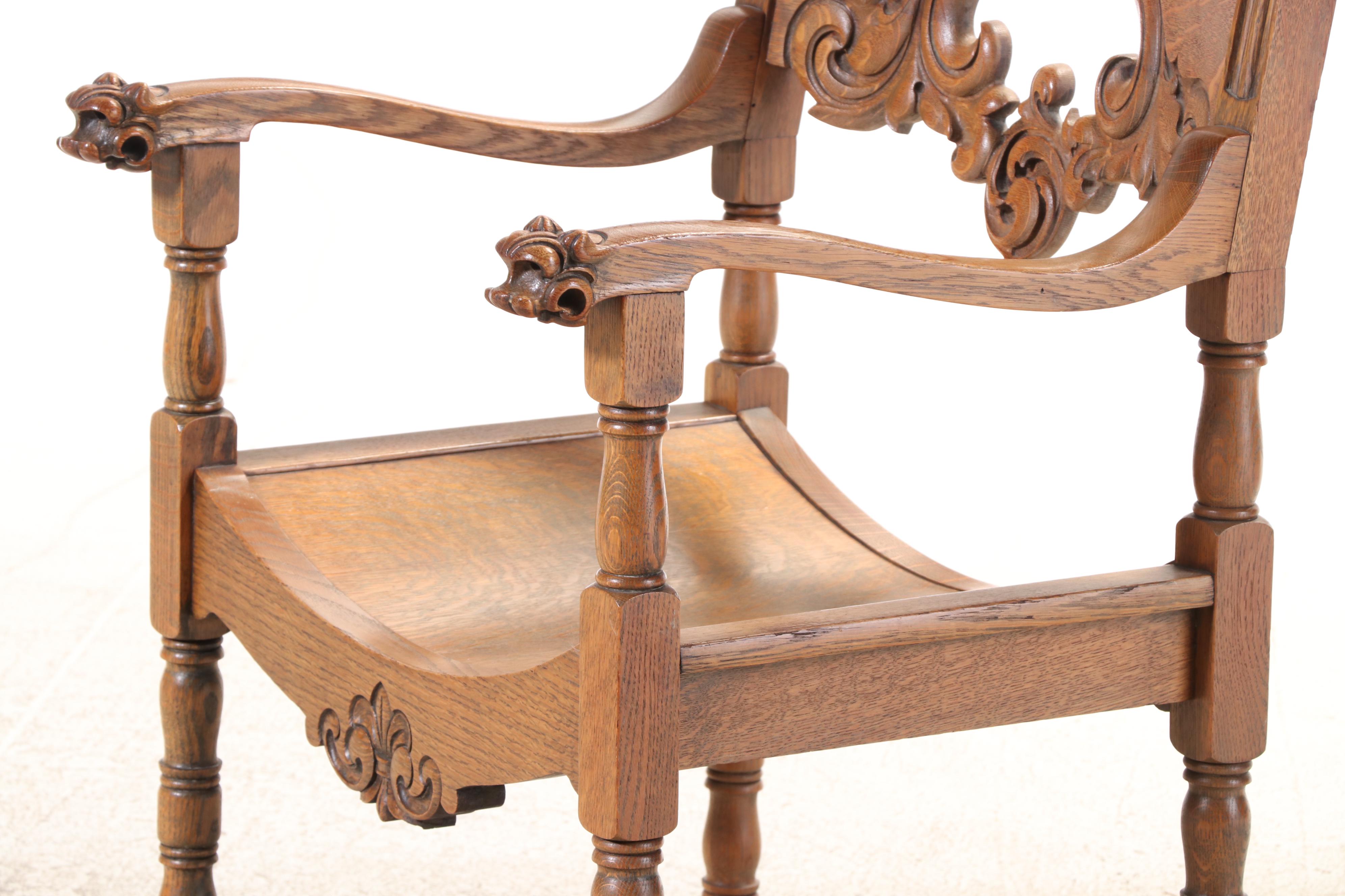 The Stomps-Burkhardt Co. Renaissance Revival Oak Savonarola Chair, circa 1900