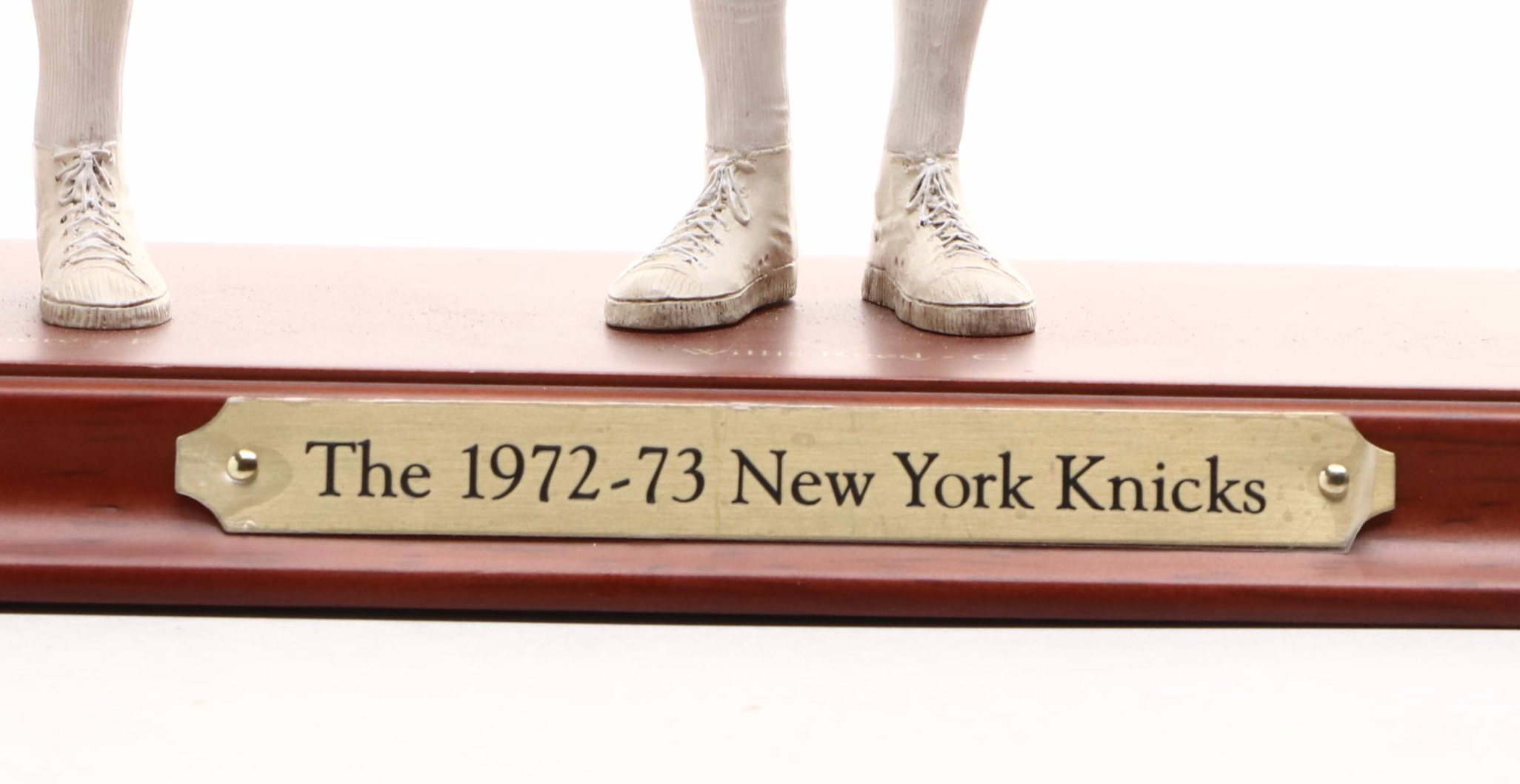 The Danbury Mint 1972-73 New York Knicks Figurine Display with Walt Frazier