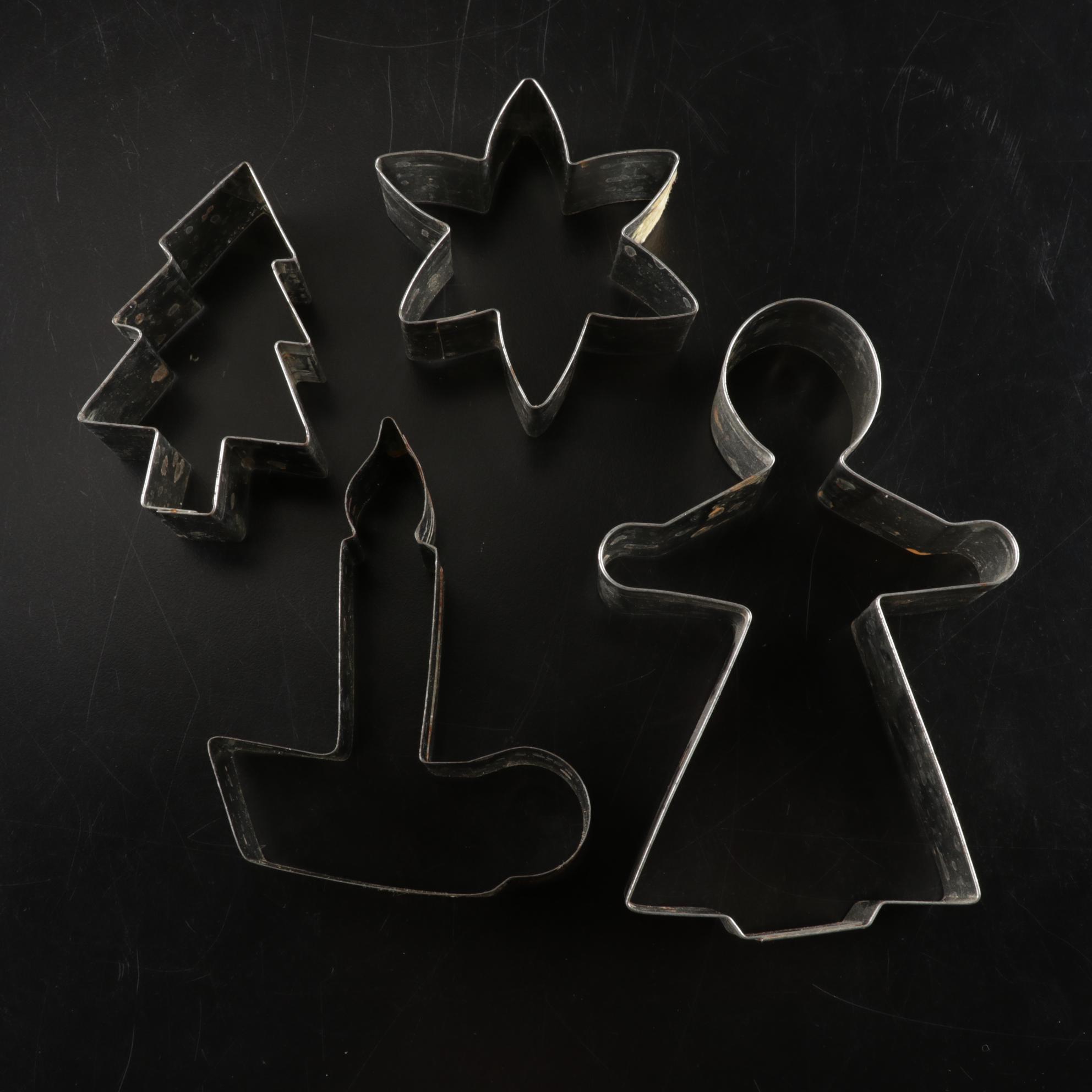 Christmas Platters, Mugs, and Cookie Cutters