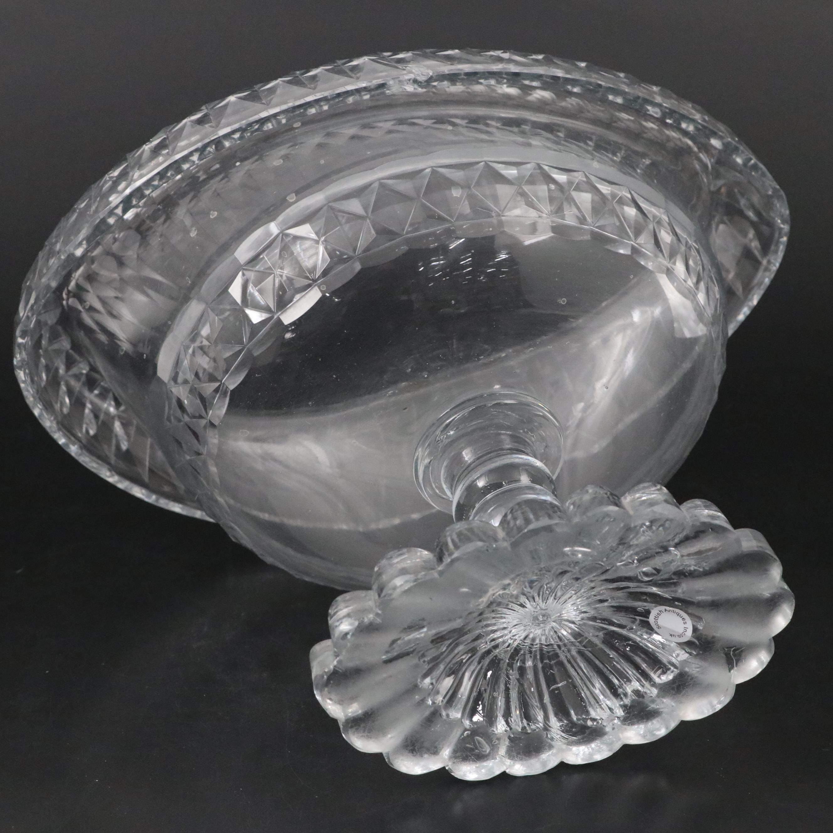 Georgian Irish Cut Glass Navette Shape Foldover Bowl, circa 1800
