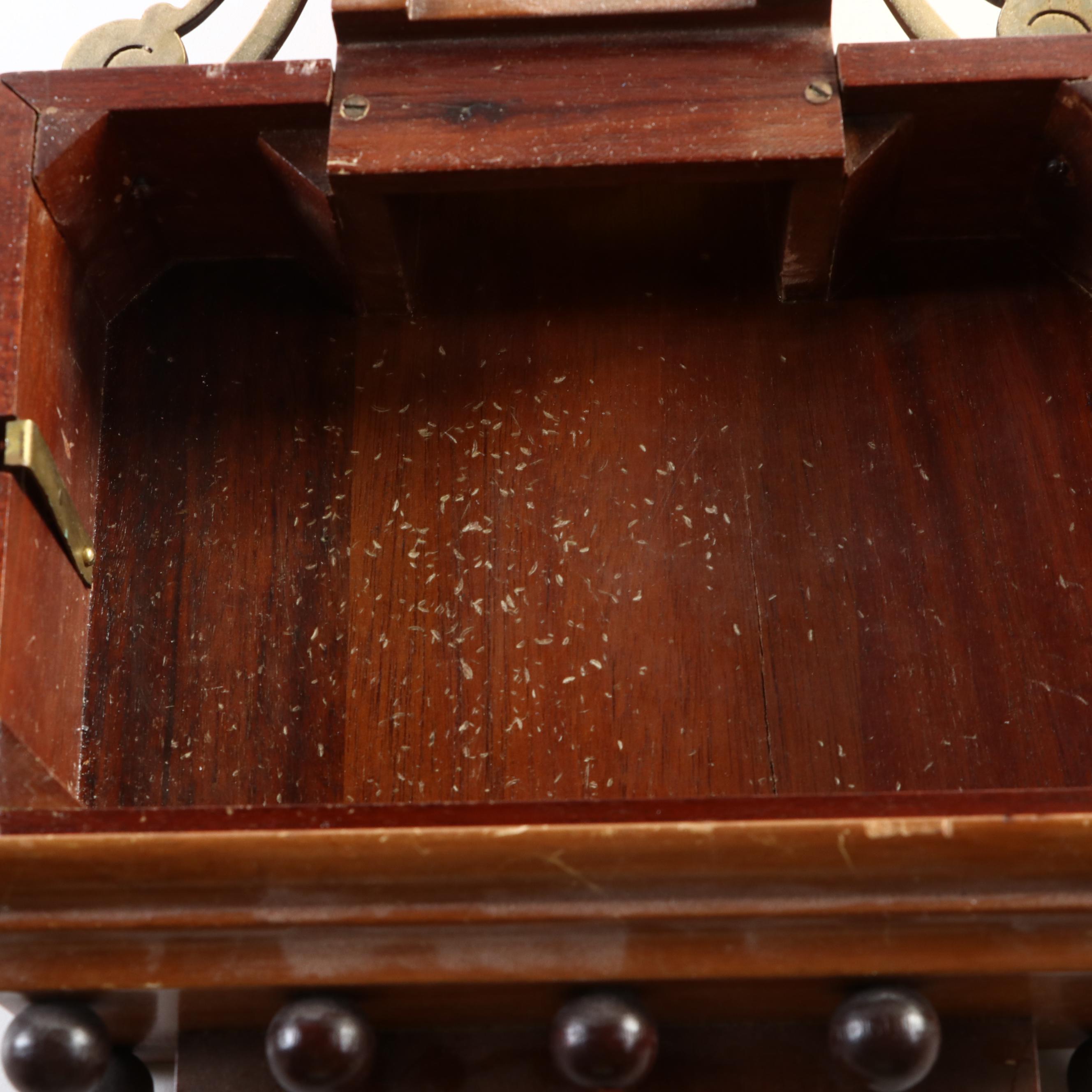 Chelsea Banjo Wall Clock