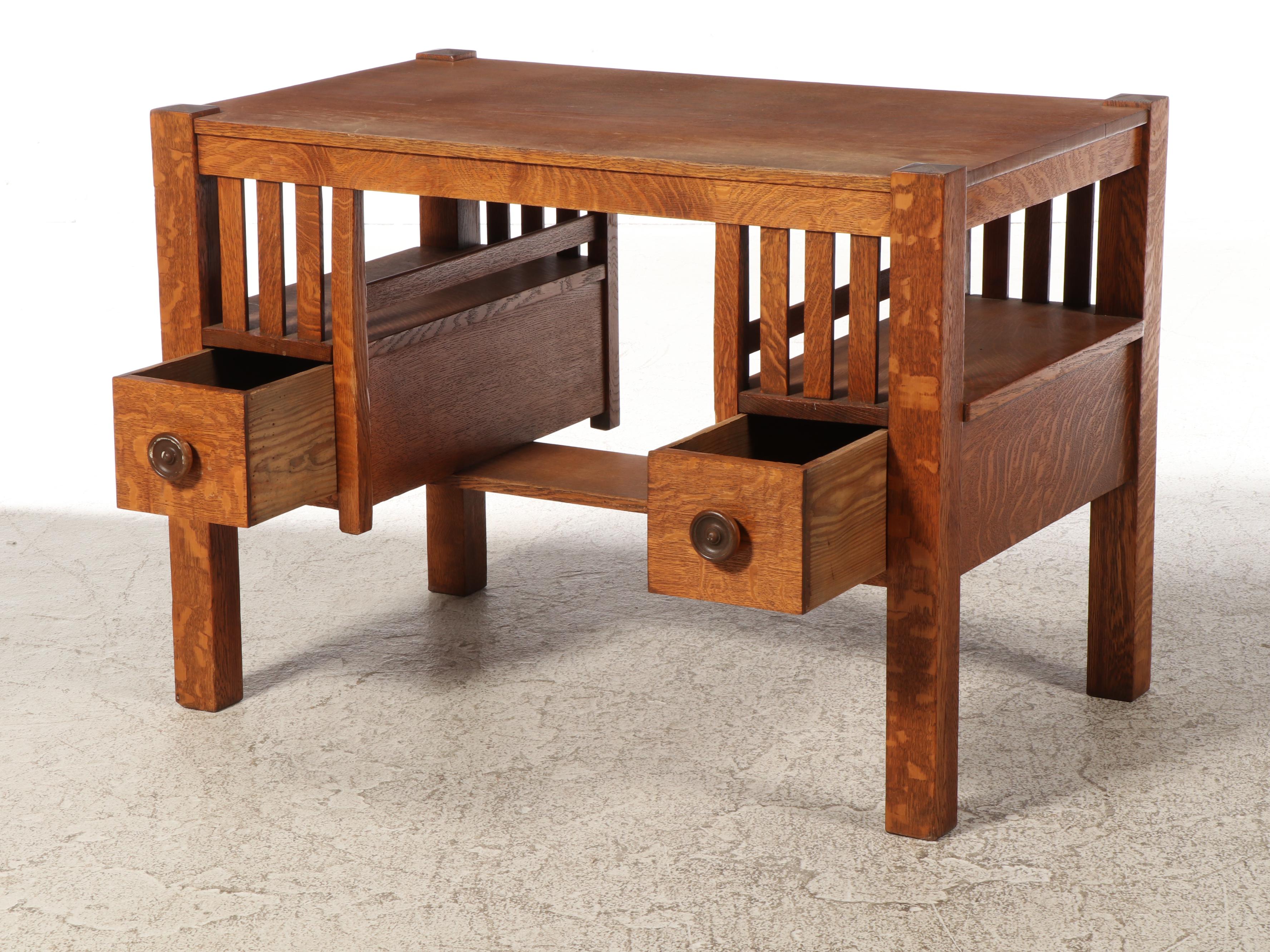 Arts and Crafts Quartersawn Oak Library Table, Early 20th Century