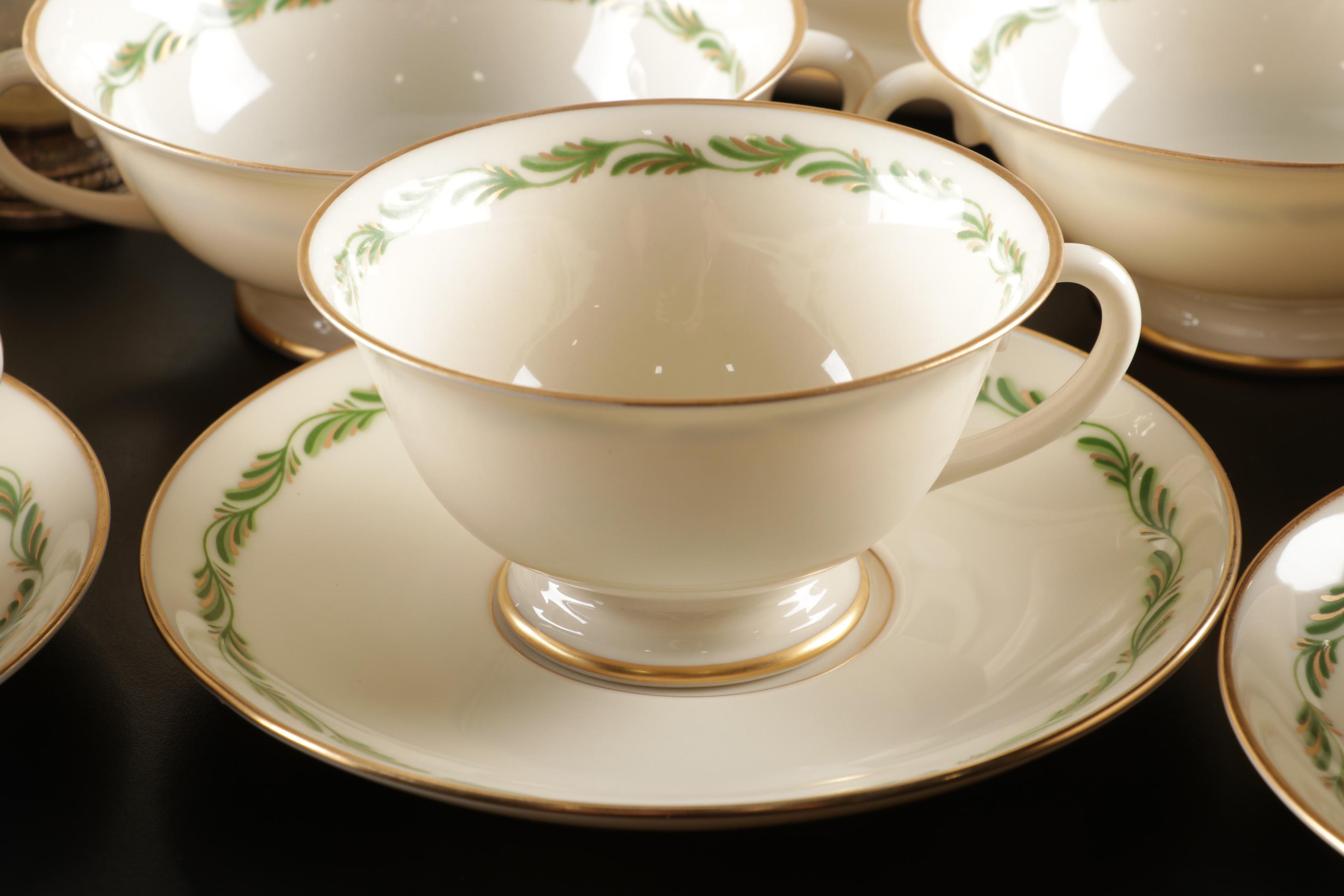 Franciscan "Arcadia Green" Dinnerware With Multiple Serving Pieces, 1942-1962