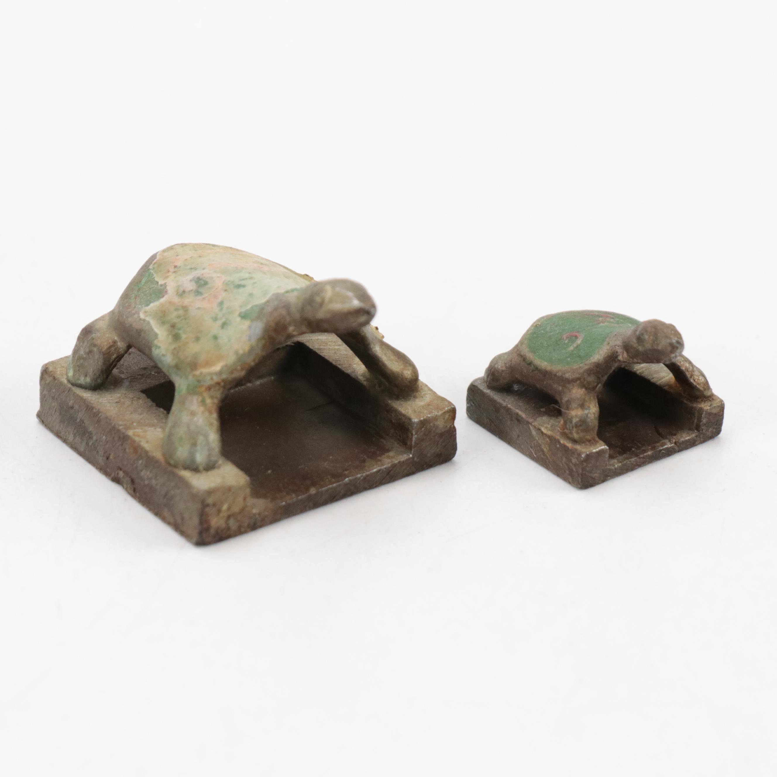 Chinese Patinated Nesting Turtle Seals