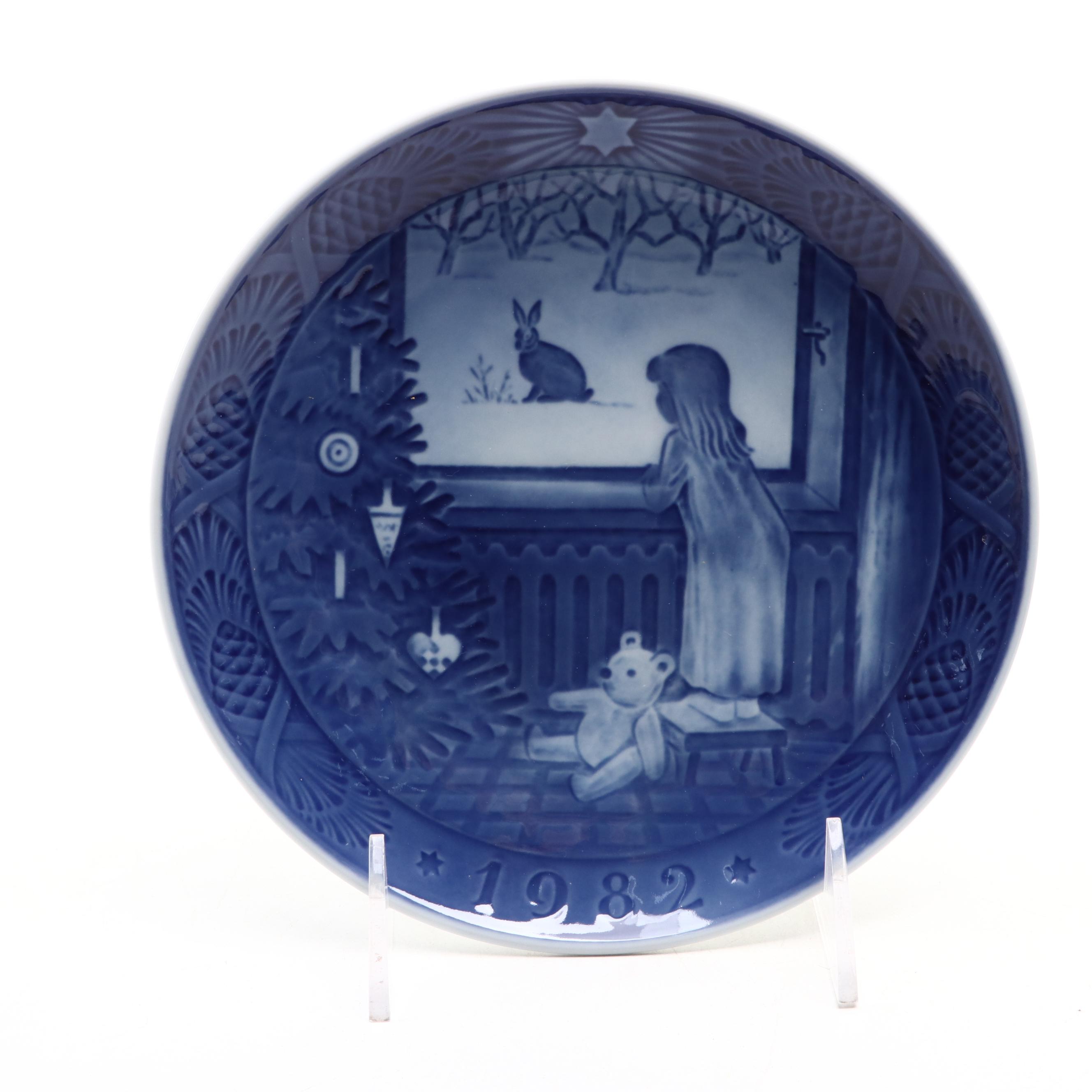 Royal Copenhagen Collector Plates Including "Østerland" and "Vinterskumring"