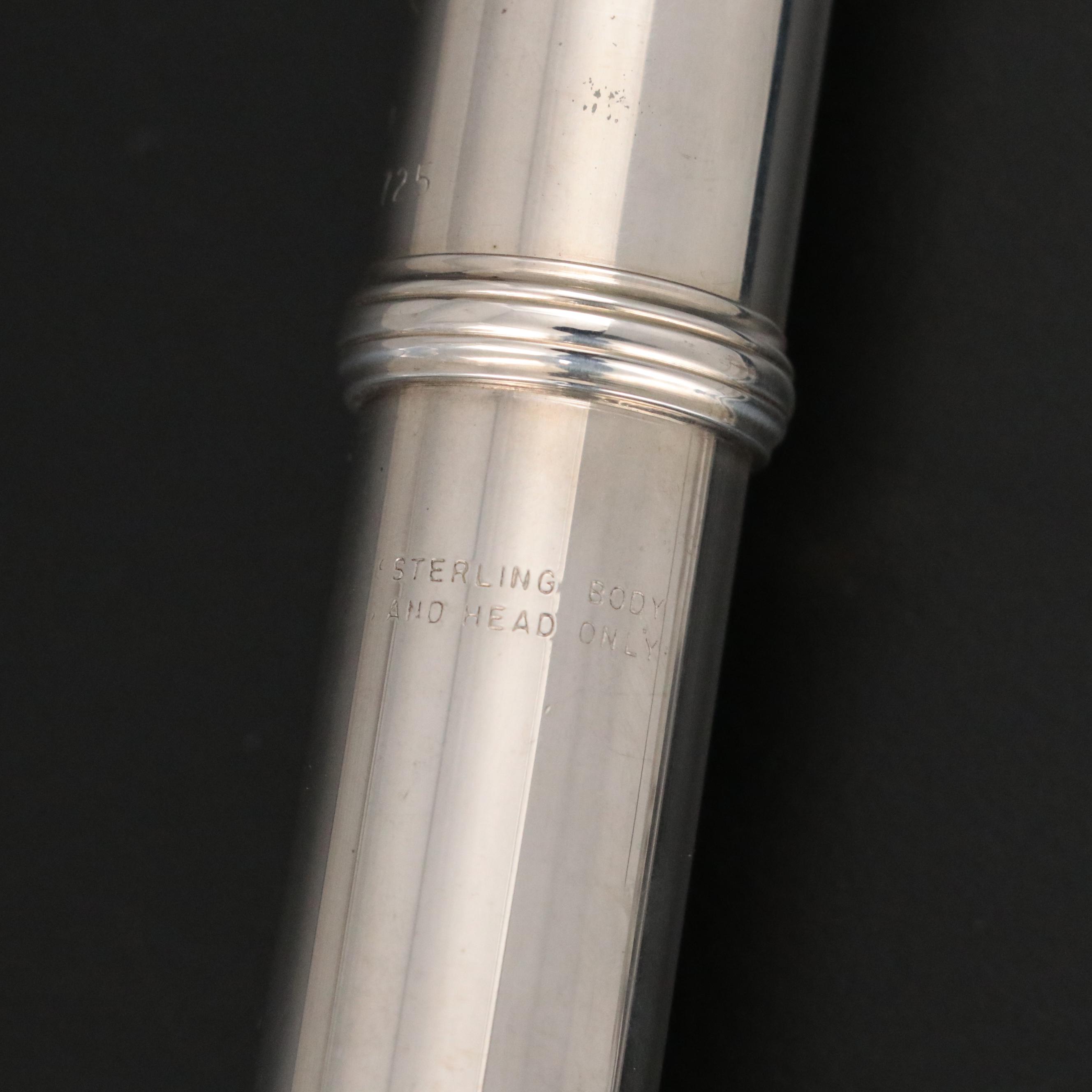 W.T. Armstrong Model 80 Sterling Silver Closed Hole Flute