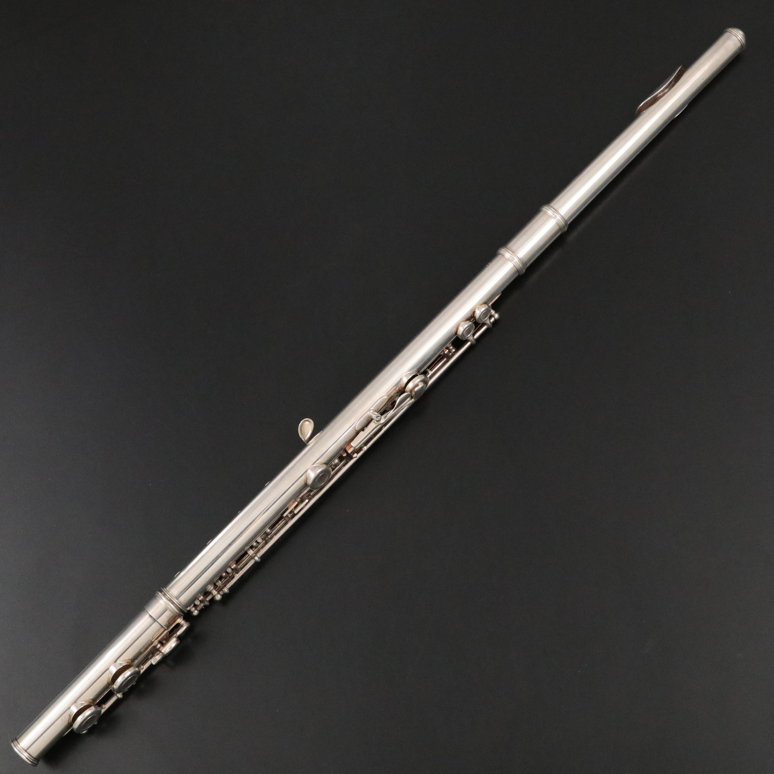 W.T. Armstrong Model 80 Sterling Silver Closed Hole Flute