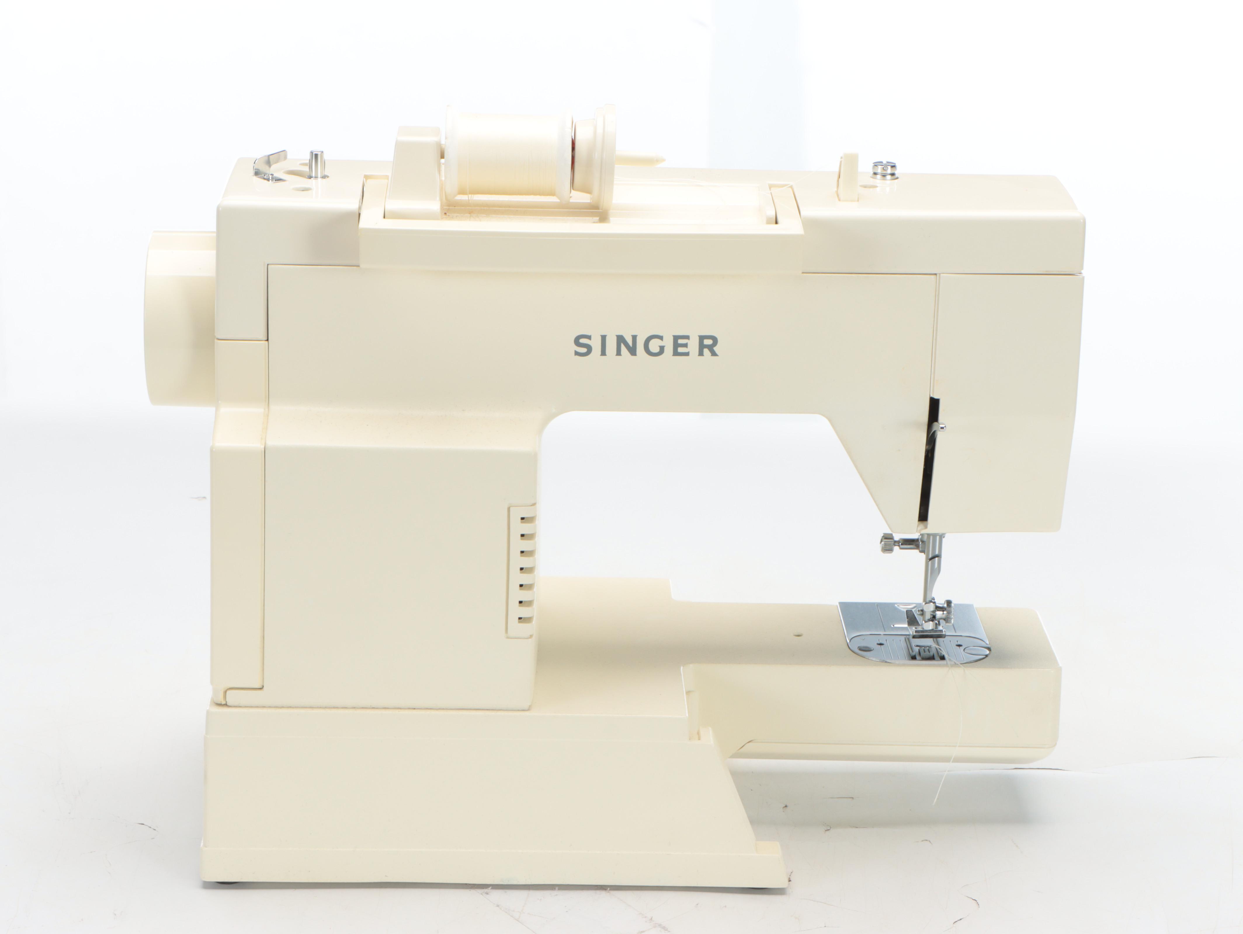 Singer Merritt Model 4525 Electric Sewing Machine, Late 20th Century
