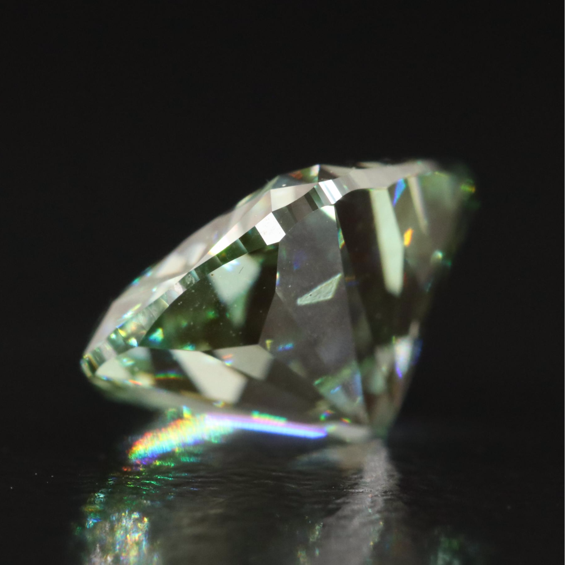 Loose 2.02 CT Lab Grown Fancy Green Diamond