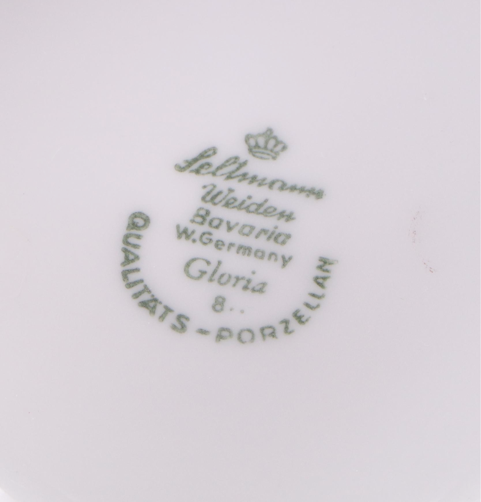 Seltmann "Gloria" Gilt Porcelain Coffee Service with Other Porcelain Table Décor