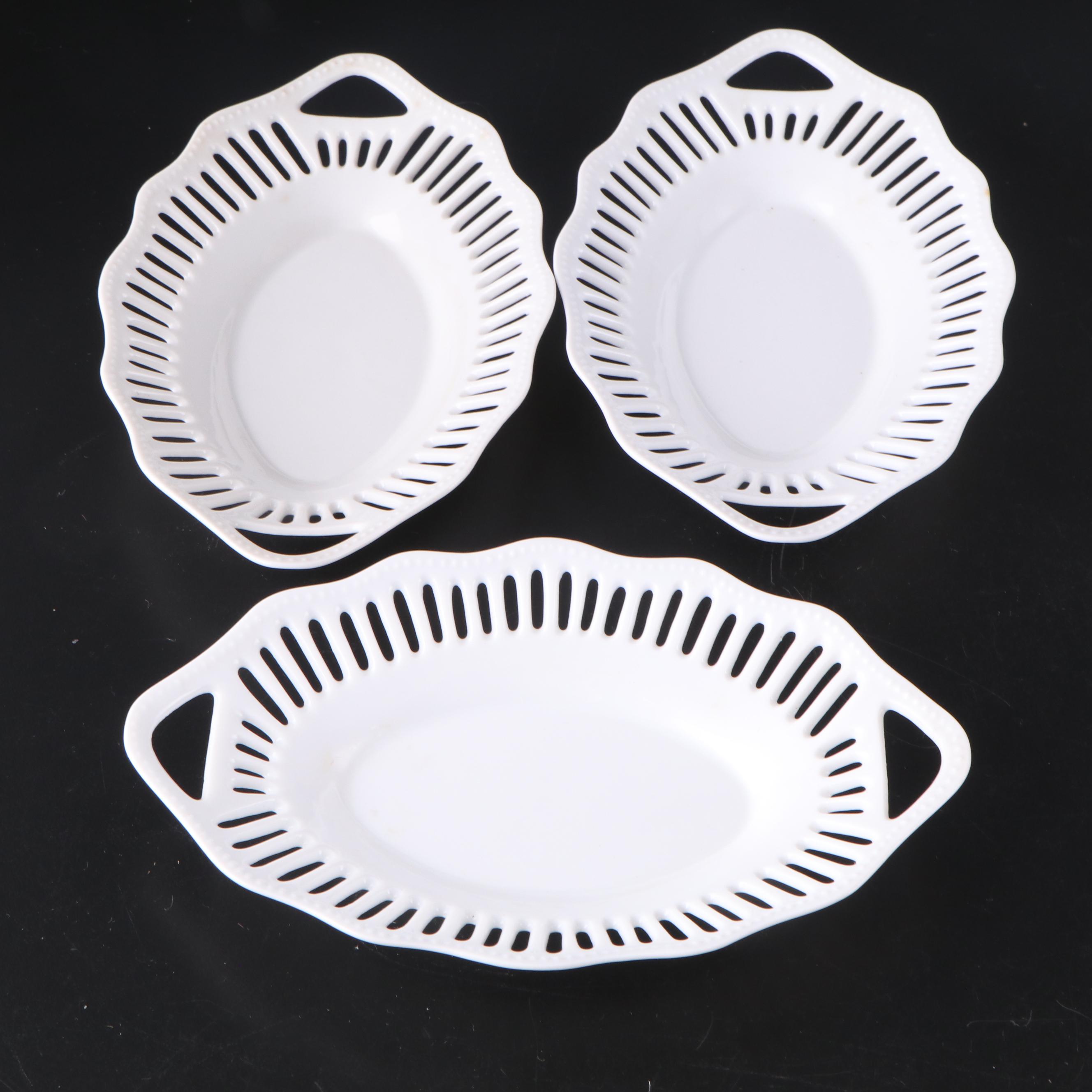 Seltmann "Gloria" Gilt Porcelain Coffee Service with Other Porcelain Table Décor