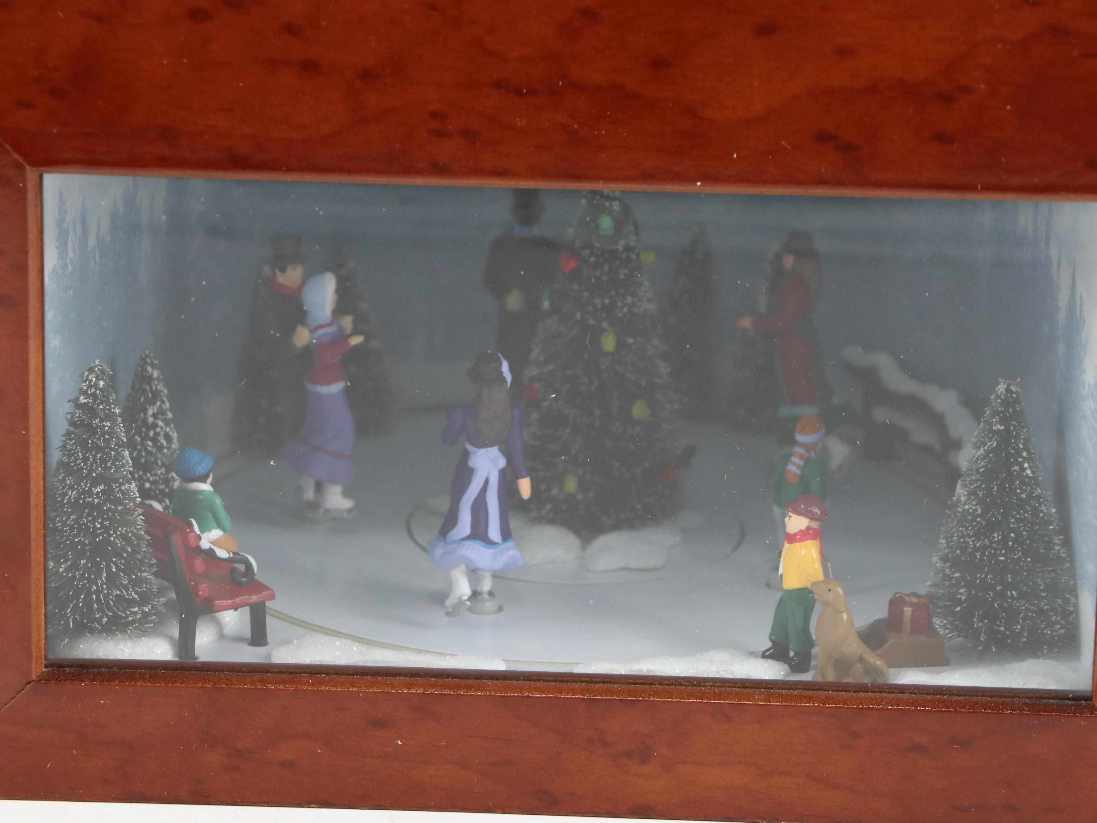 Gold Label Mr. Christmas Animated Concertina Music Box in Original Packaging