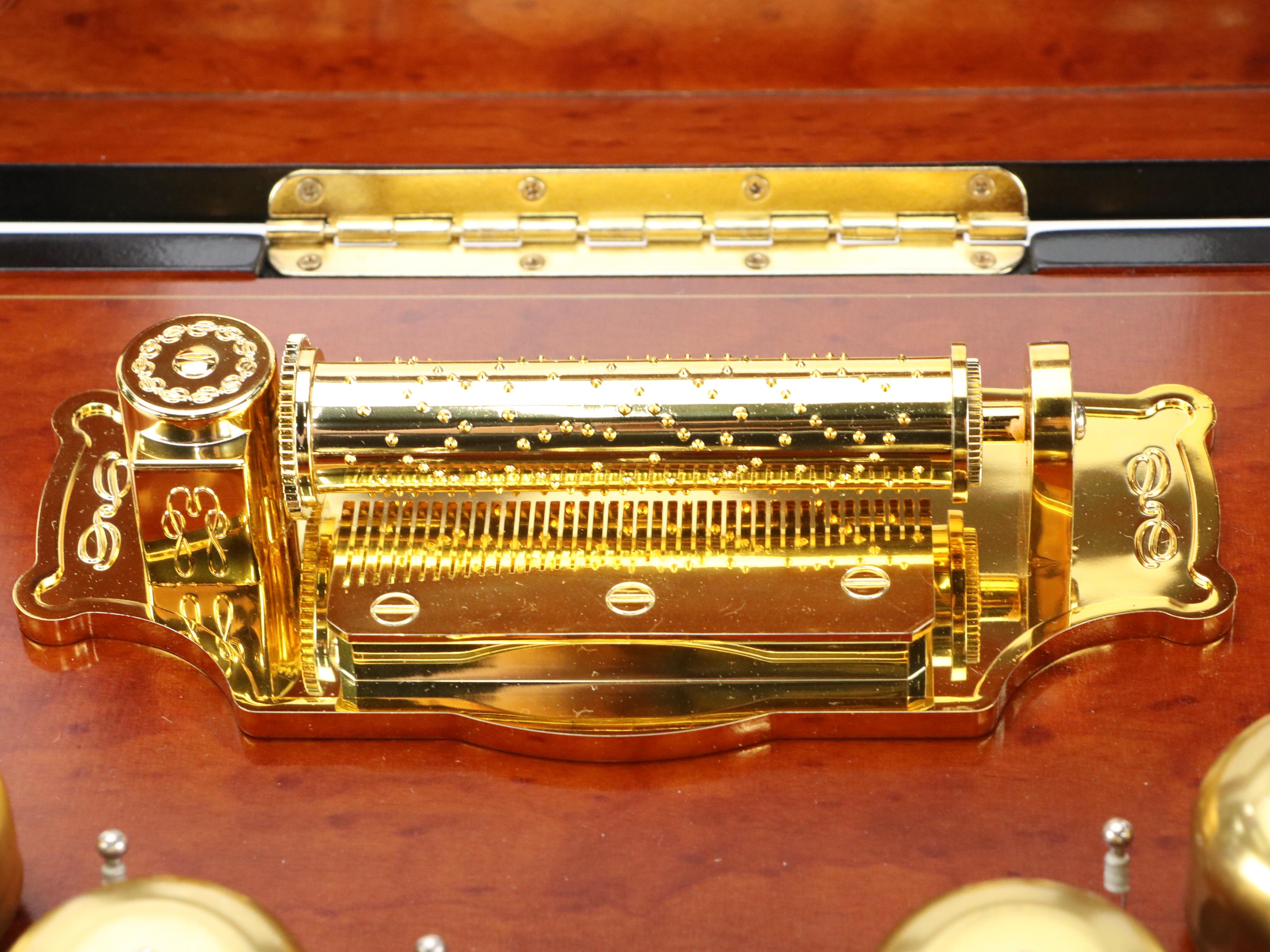 Gold Label Mr. Christmas Animated Concertina Music Box in Original Packaging