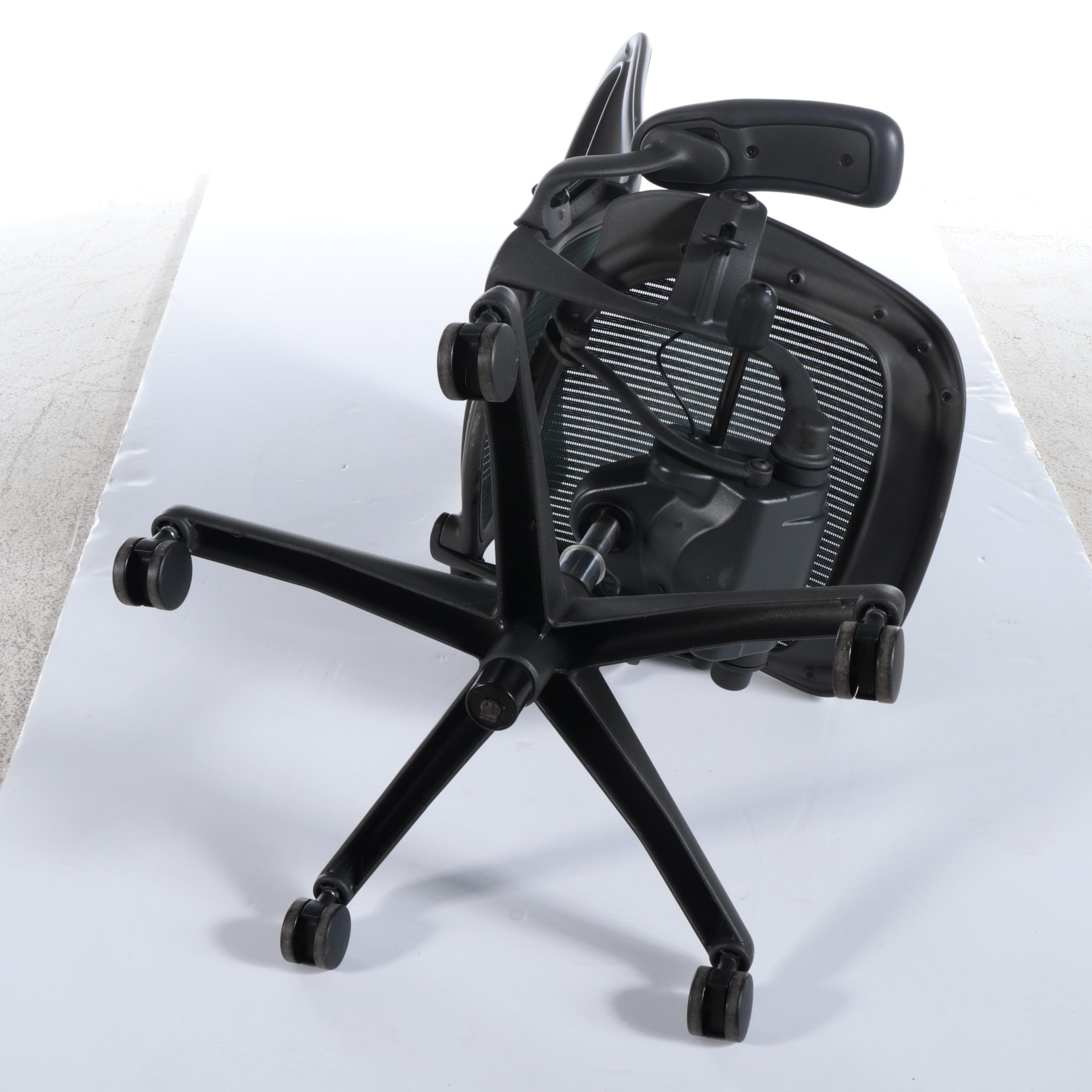 Herman Miller Aeron Executive Desk Chair