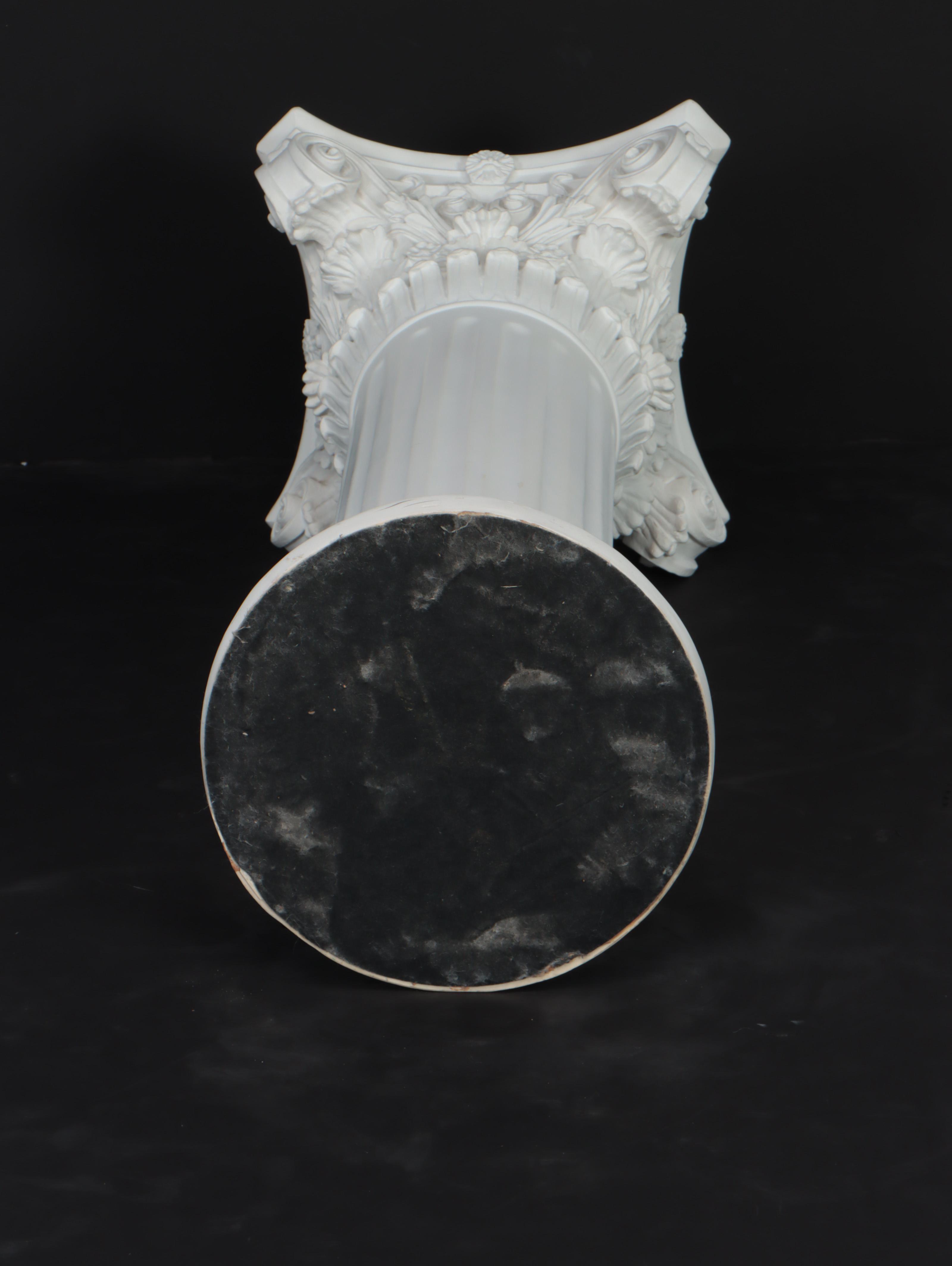Neoclassical Style Resin Pillar