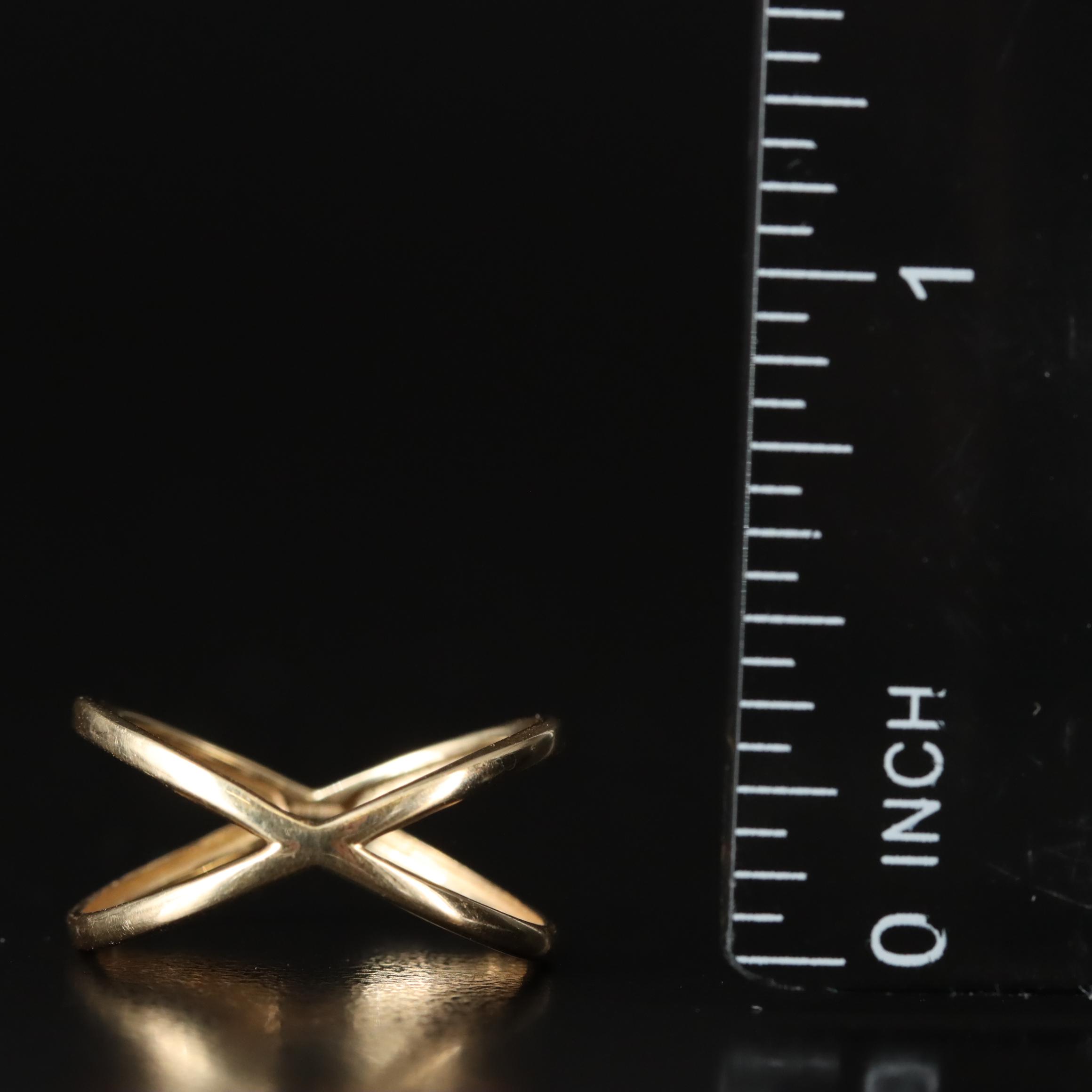 14K Criss Cross Band
