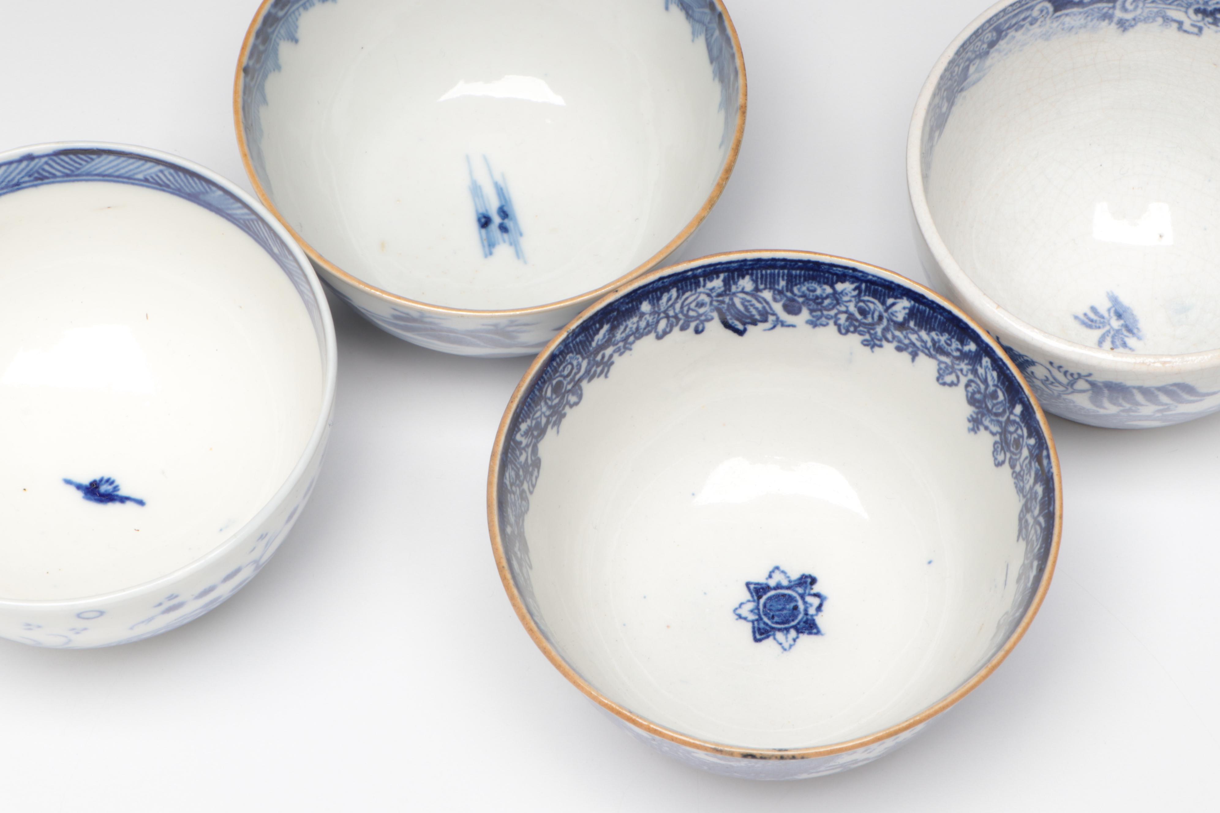 Caughley and Other English Porcelain Blue Willow Bowls, Late 18th- Early 19th C.