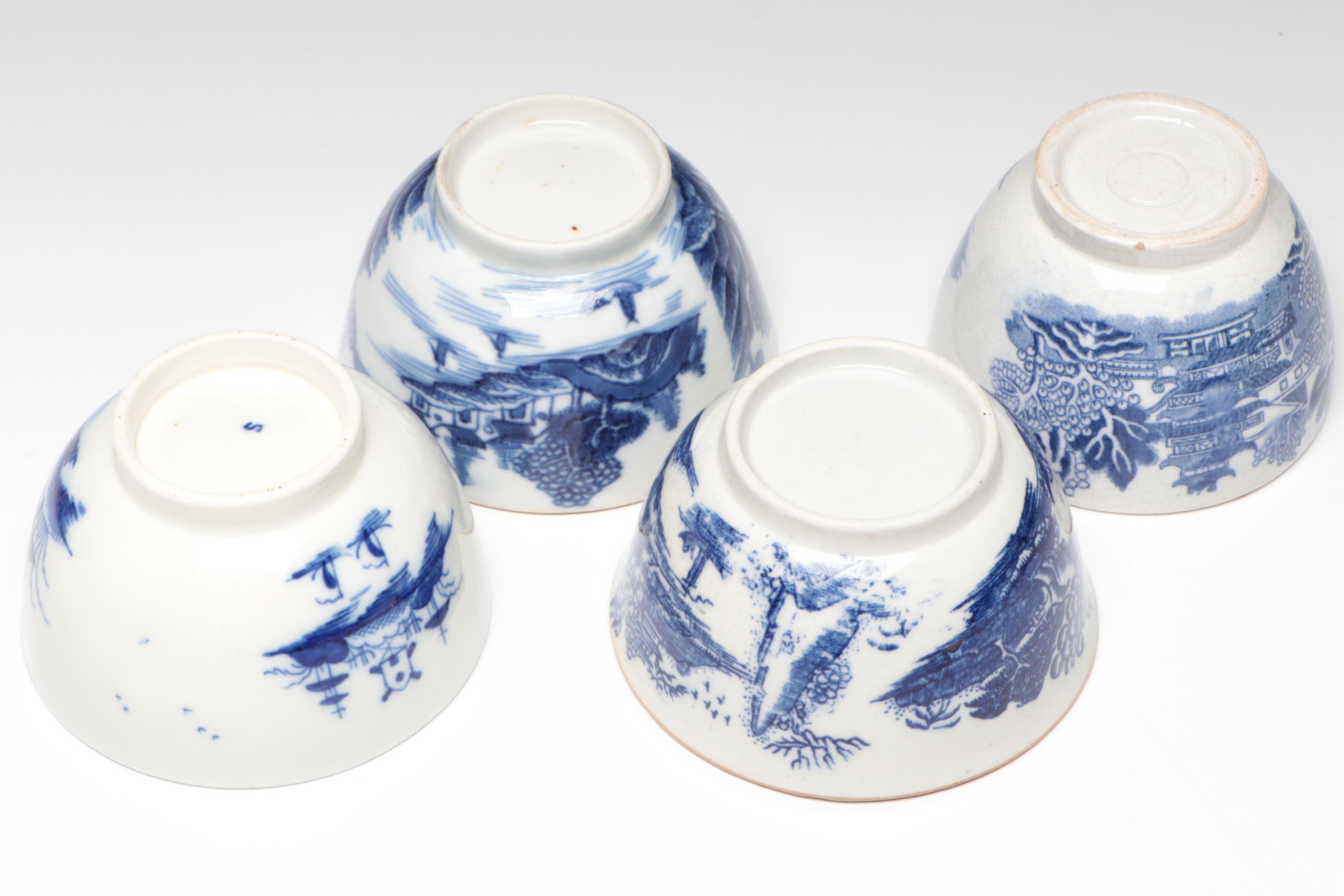Caughley and Other English Porcelain Blue Willow Bowls, Late 18th- Early 19th C.