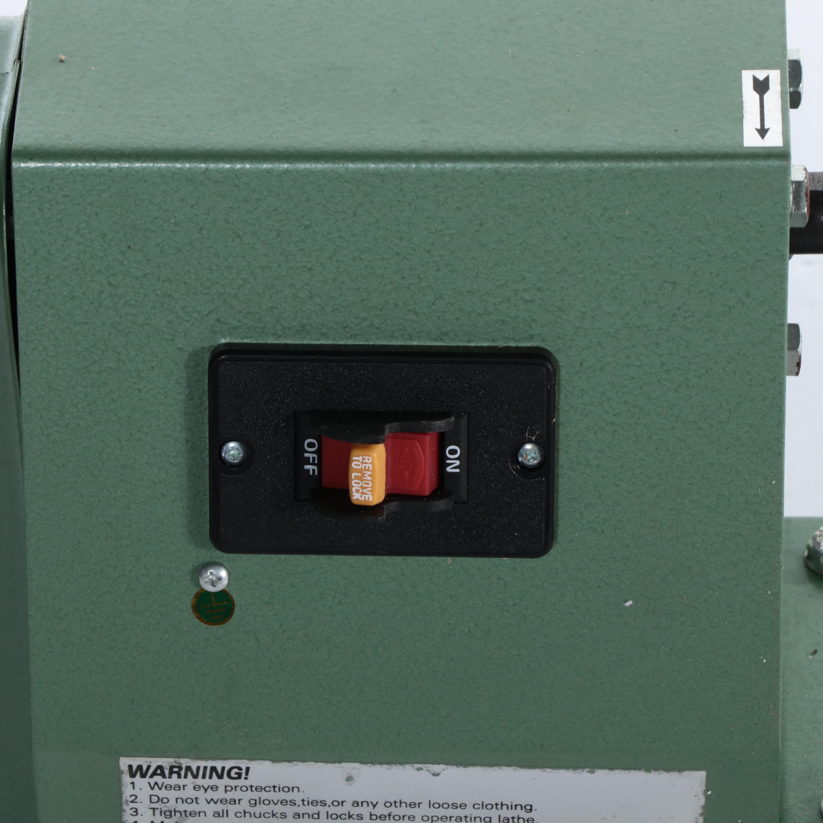 Central Machinery 13" x 40" Wood Lathe with 7" Disc