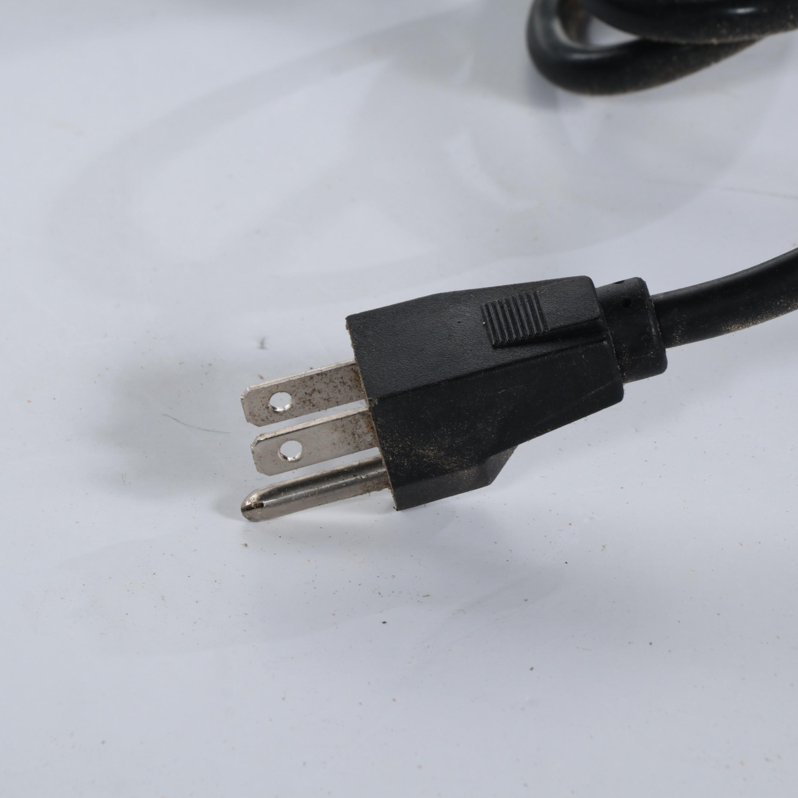 Central Machinery 13" x 40" Wood Lathe with 7" Disc