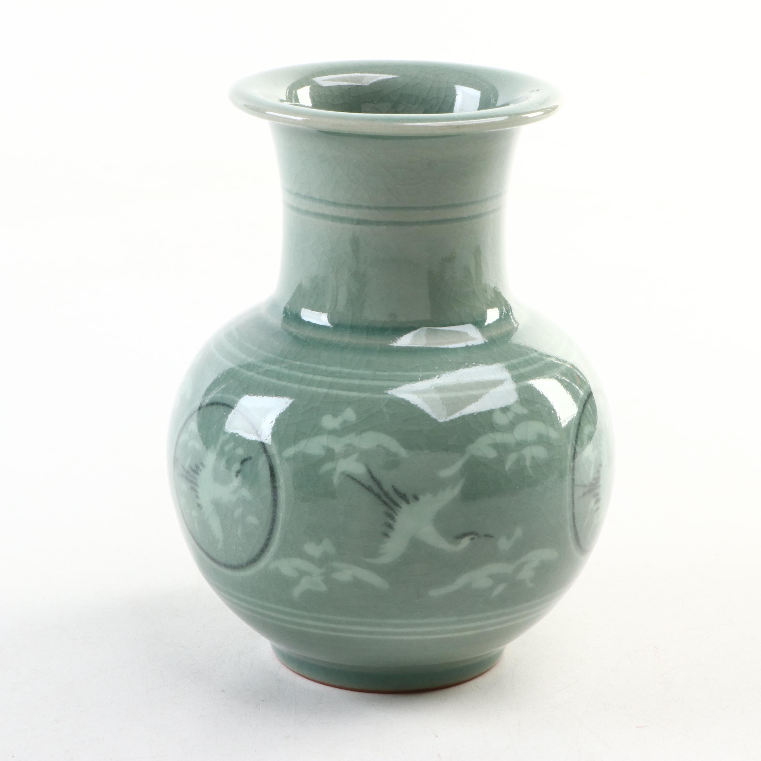 Korean Porcelain Celadon Crane Pattern Vase