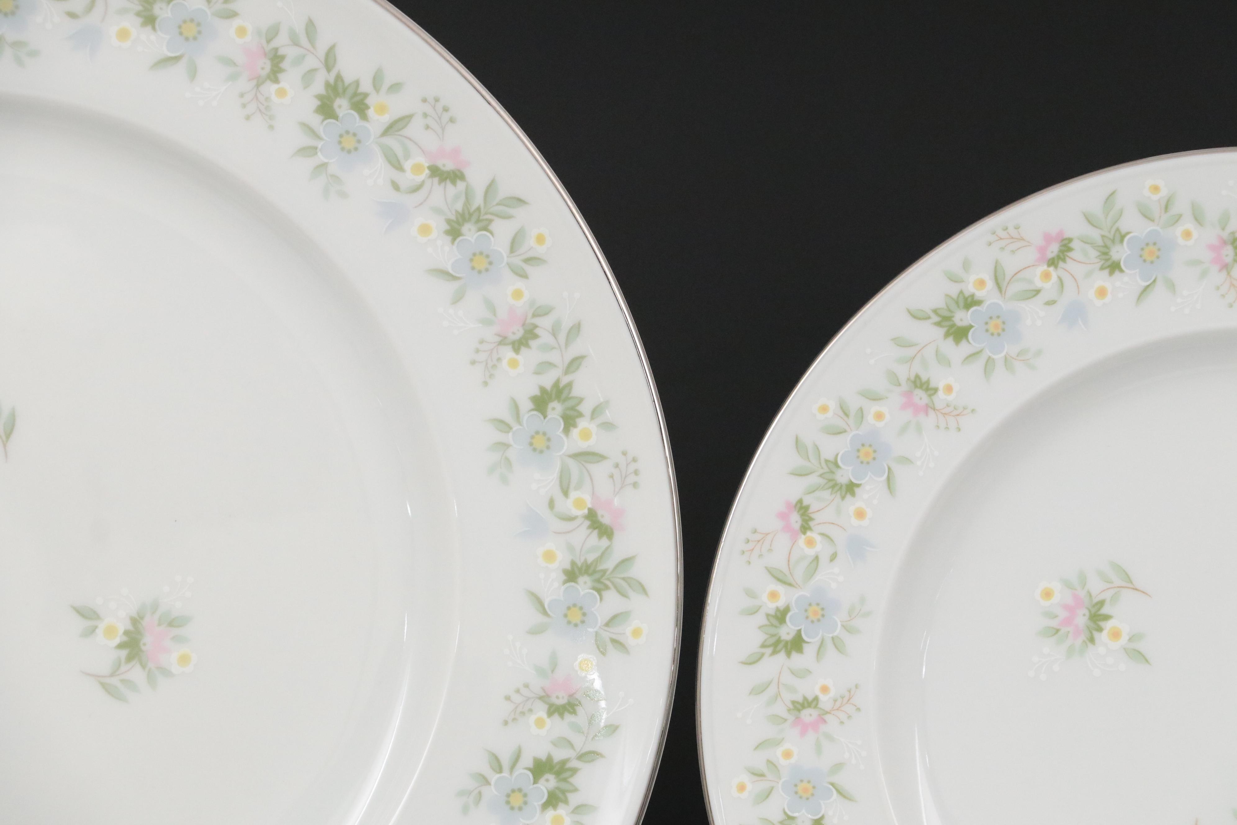 Johannes Haviland "Forever Spring" Porcelain Dinnerware, Late 20th C.