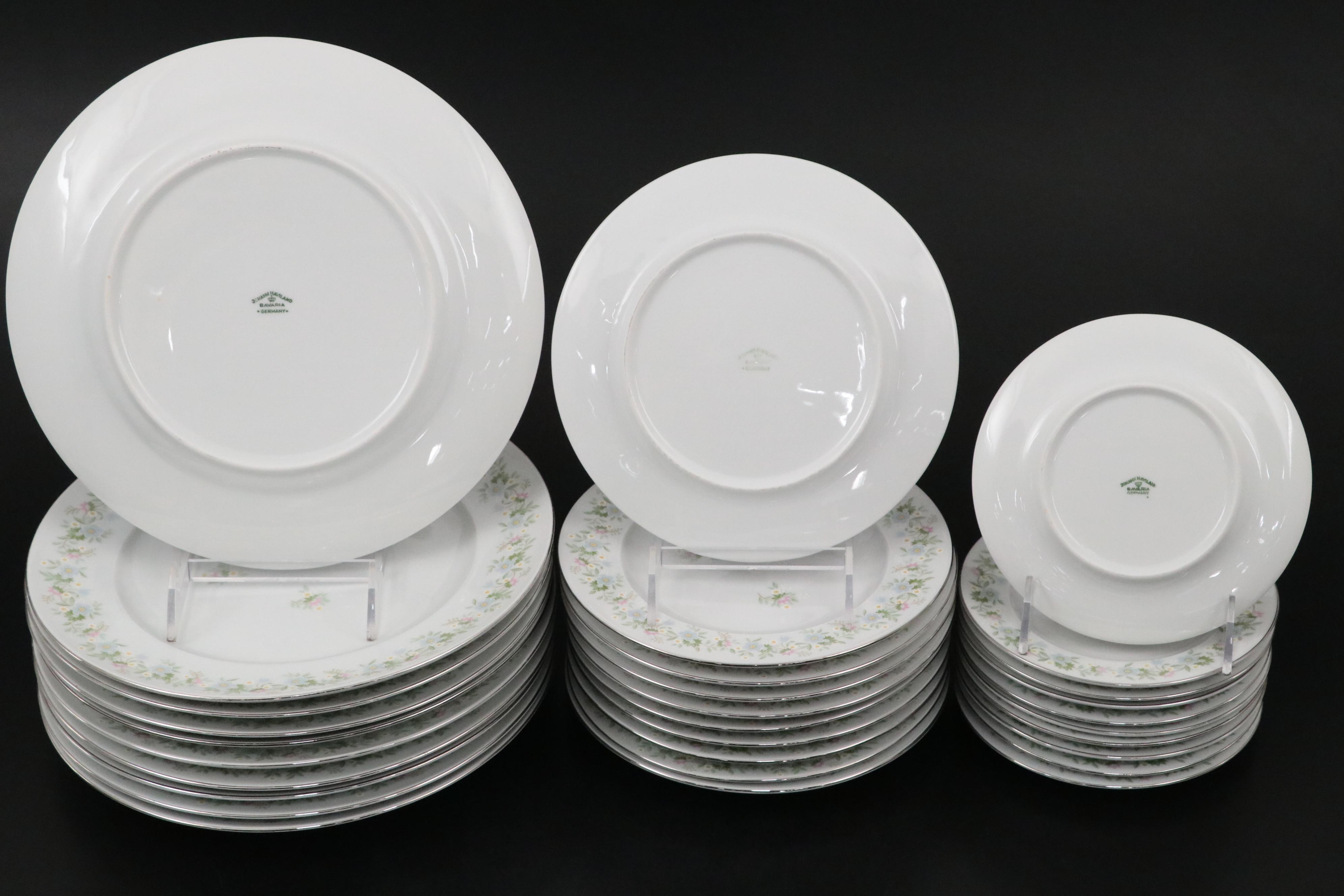 Johannes Haviland "Forever Spring" Porcelain Dinnerware, Late 20th C.