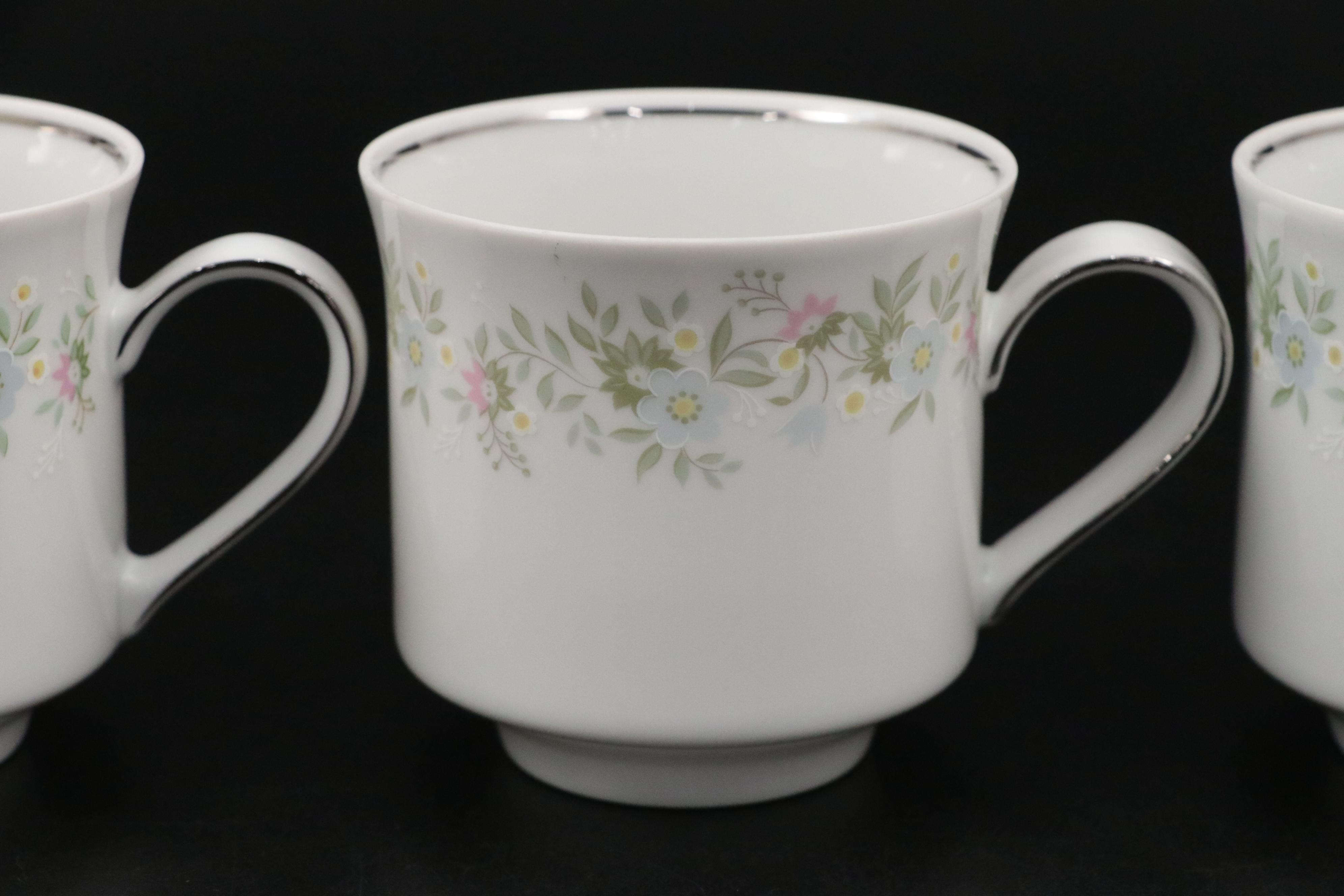 Johannes Haviland "Forever Spring" Porcelain Dinnerware, Late 20th C.