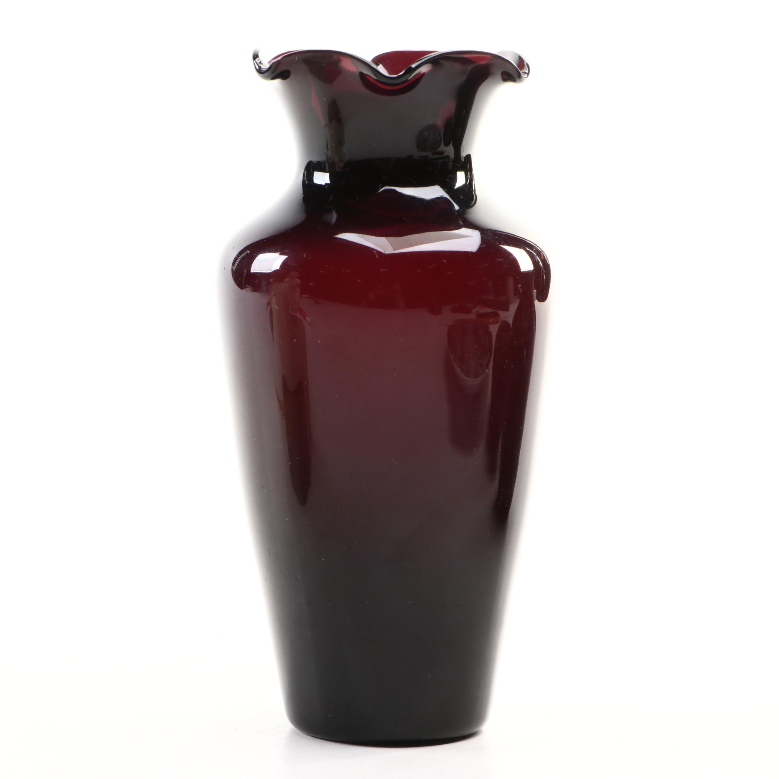 Villeroy & Boch Limited Edition Porcelain Plate with Glass Vases and More