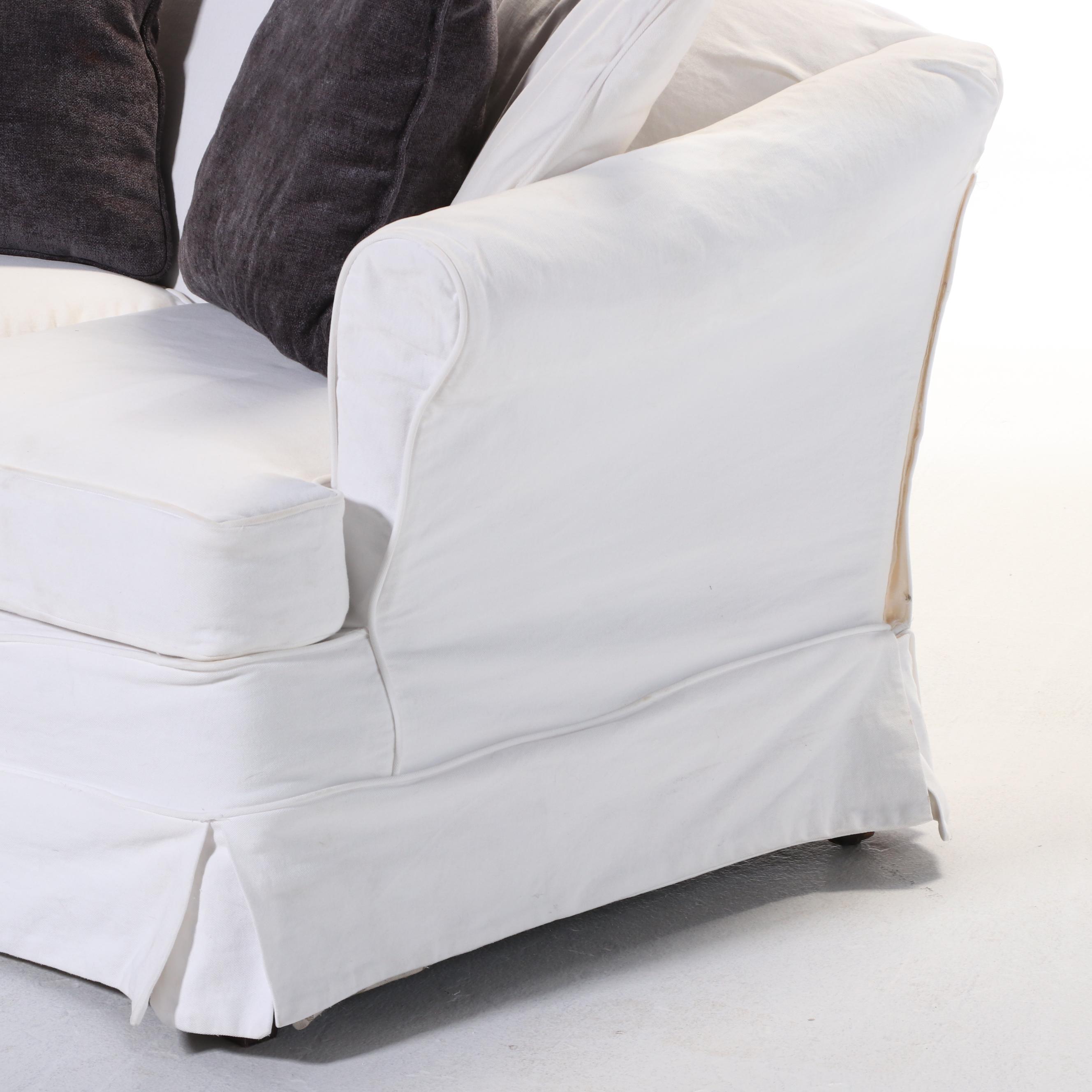 King Hickory Furniture Co. "Hickory Manor" CustomSlipcovered Loveseat