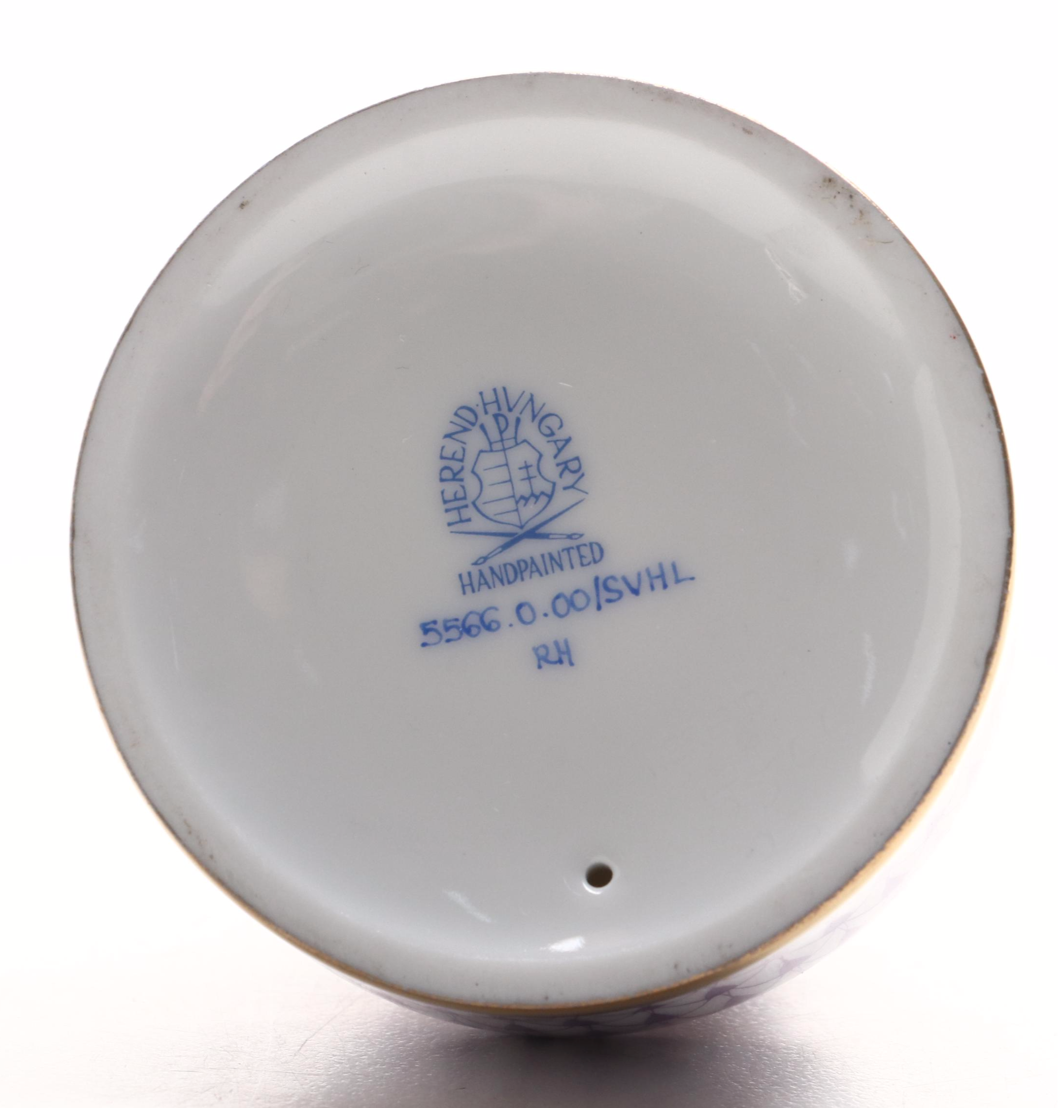 Herend Lavender Fishnet with Gold Wedding Cake Porcelain Figurine