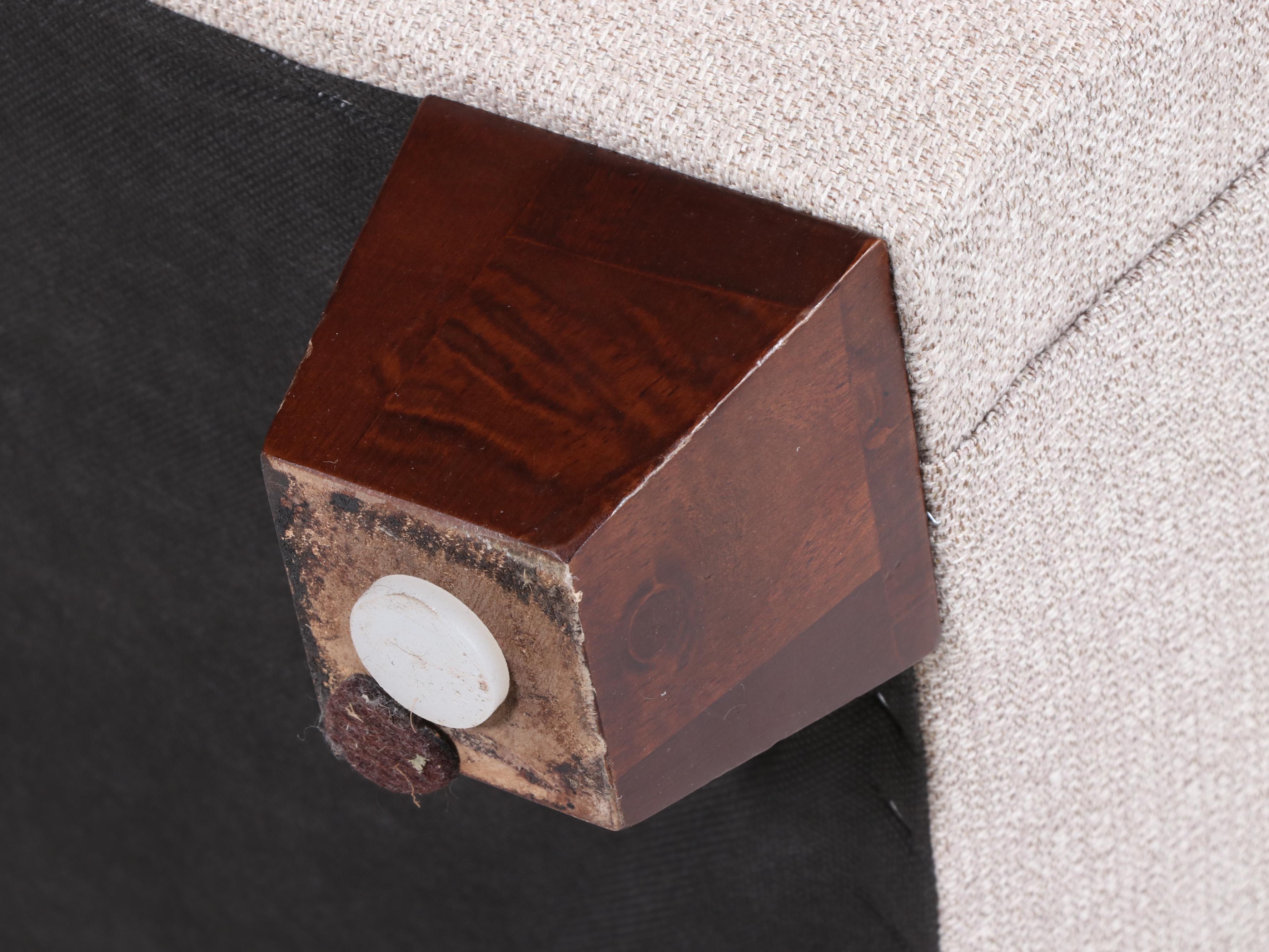 Bassett Custom-Upholstered Easy Armchair