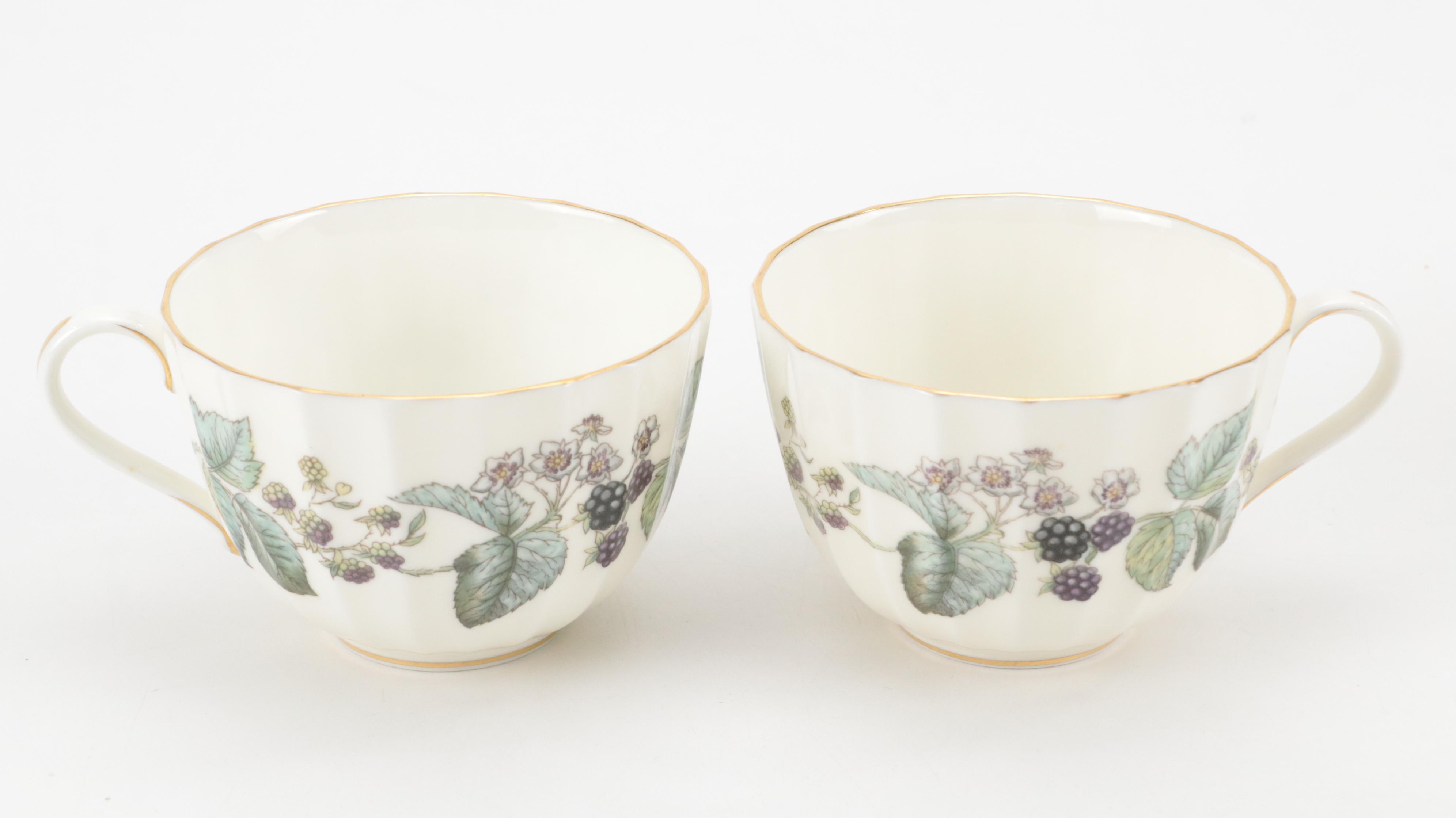 Royal Worcester "Lavinia" Bone China Dinnerware