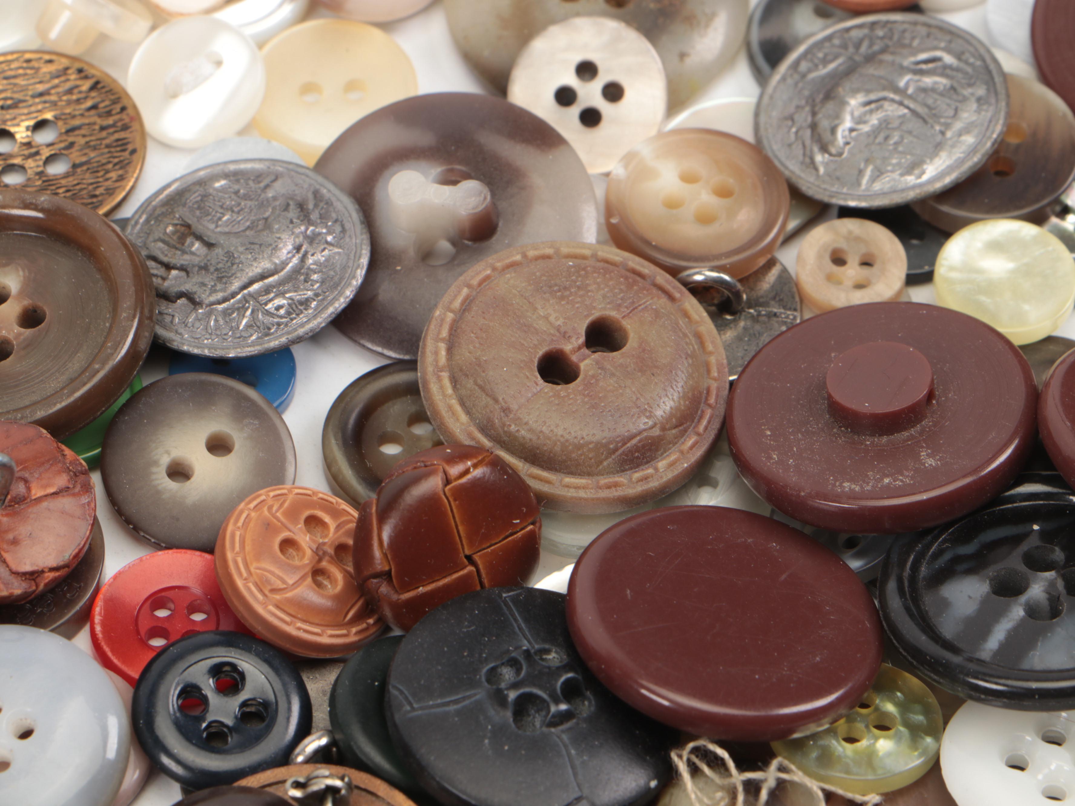 Travel Sewing Kits and Measuring Tape with Plastic, Metal, and Fabric